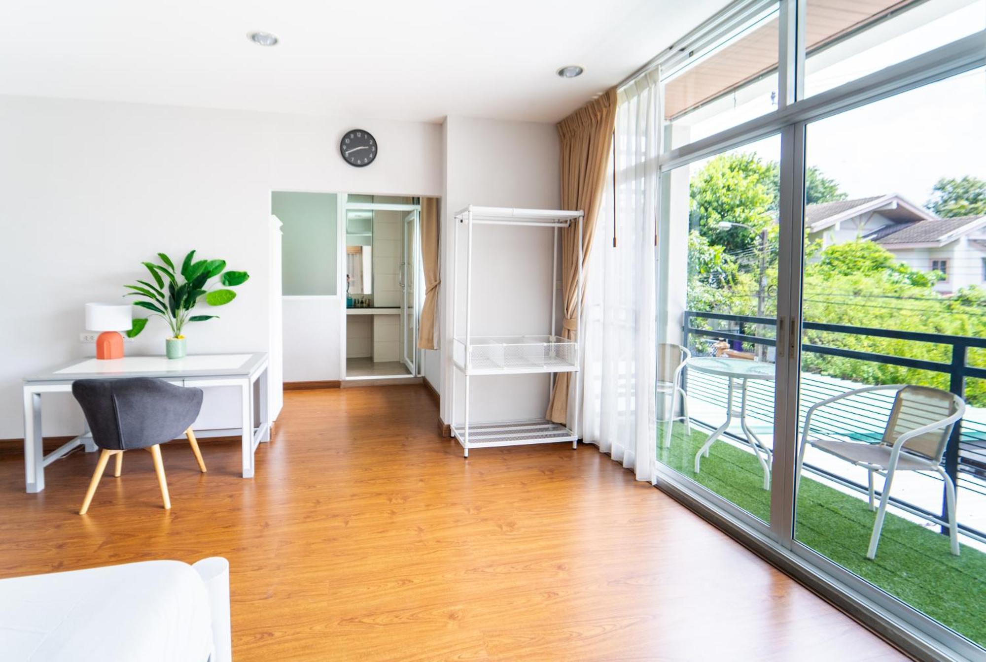 5 Star Spacious & Bright 4br House With Cinema *