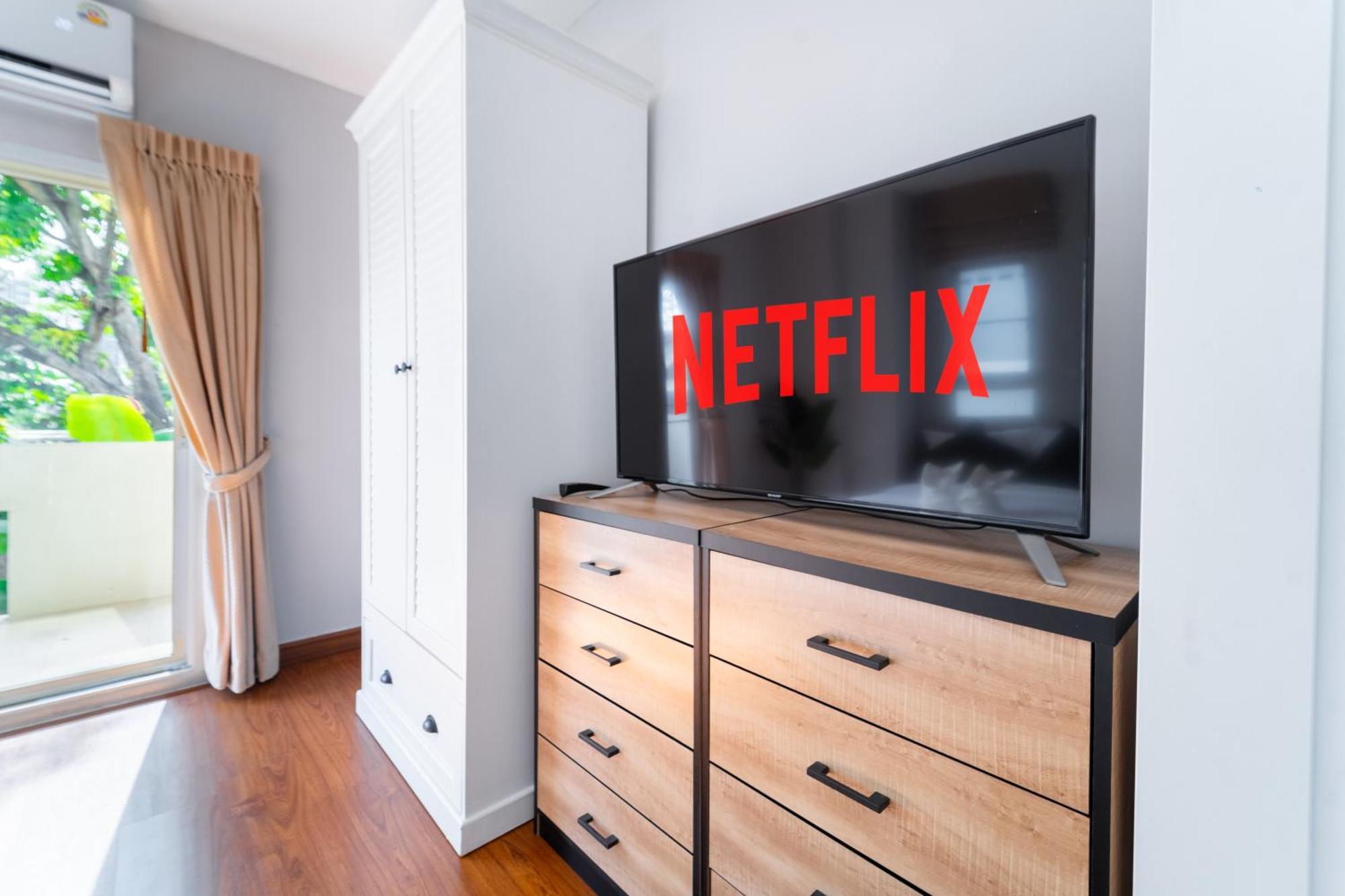 5 Star Spacious & Bright 4br House With Cinema