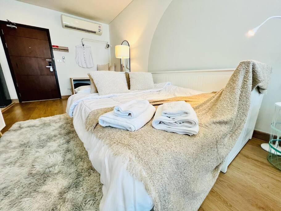 Apartment New Cozy 2bed 200m Bts Phrakhanong, 10min Thonglor Ekkamai
