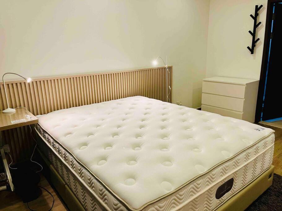 New Cozy 2bed 200m Bts Phrakhanong, 10min Thonglor Ekkamai * Bangkok