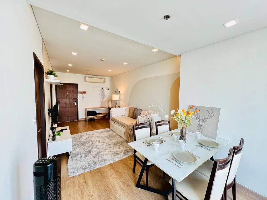 New Cozy 2bed 200m Bts Phrakhanong, 10min Thonglor Ekkamai Apartment