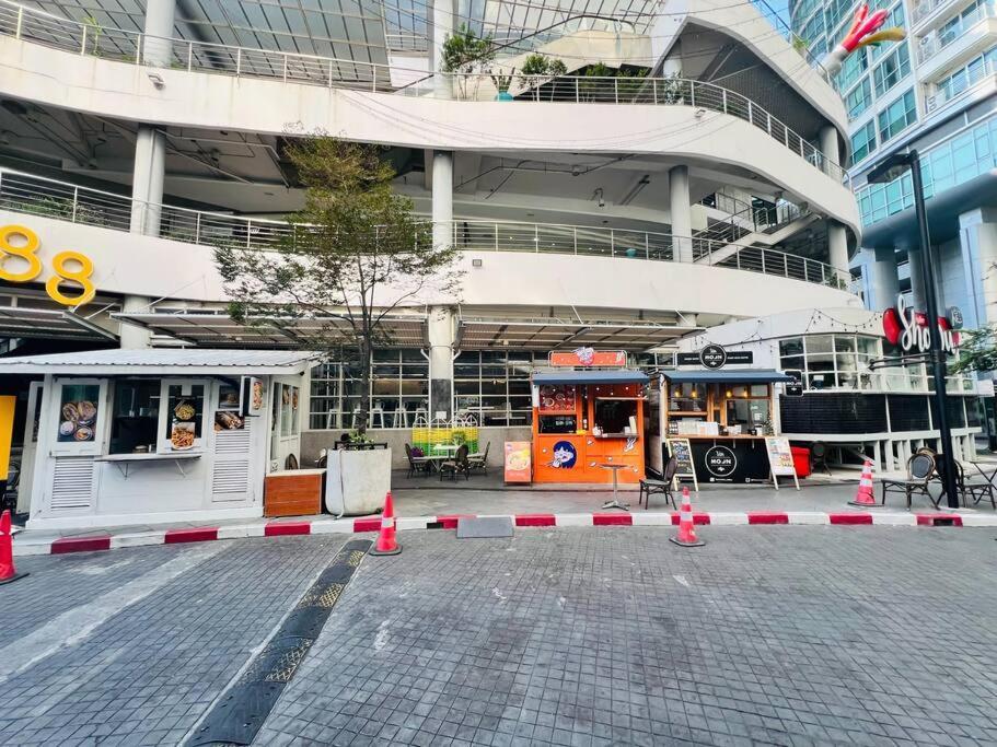 New Cozy 2bed 200m Bts Phrakhanong, 10min Thonglor Ekkamai