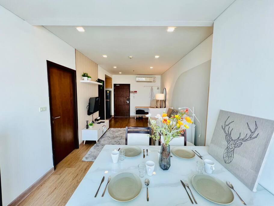 New Cozy 2bed 200m Bts Phrakhanong, 10min Thonglor Ekkamai Apartment