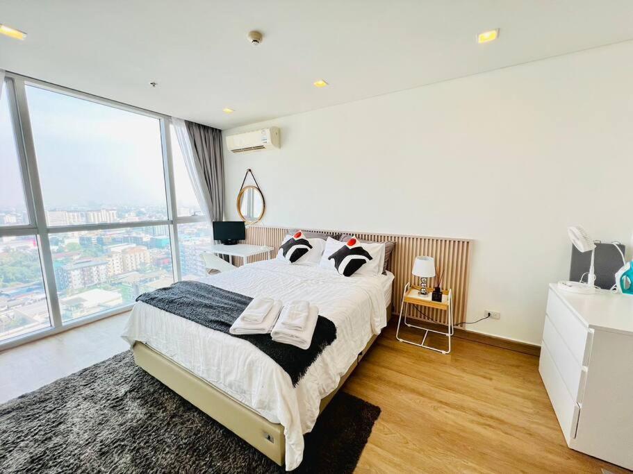 New Cozy 2bed 200m Bts Phrakhanong, 10min Thonglor Ekkamai *