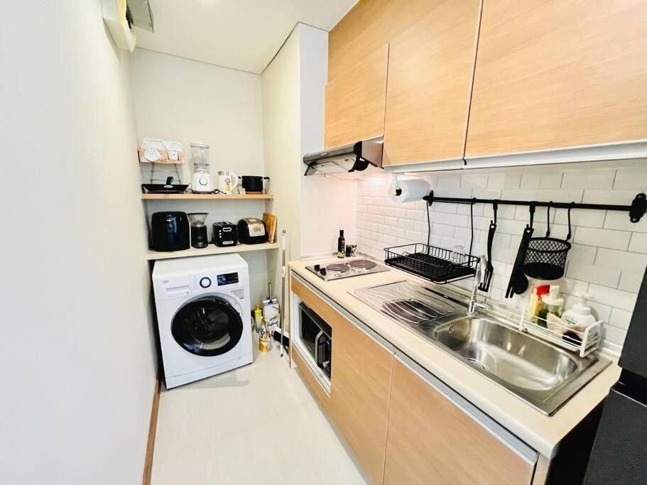 New Cozy 2bed 200m Bts Phrakhanong, 10min Thonglor Ekkamai