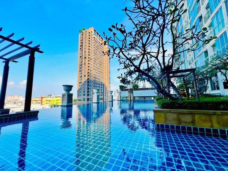 New Cozy 2bed 200m Bts Phrakhanong, 10min Thonglor Ekkamai *