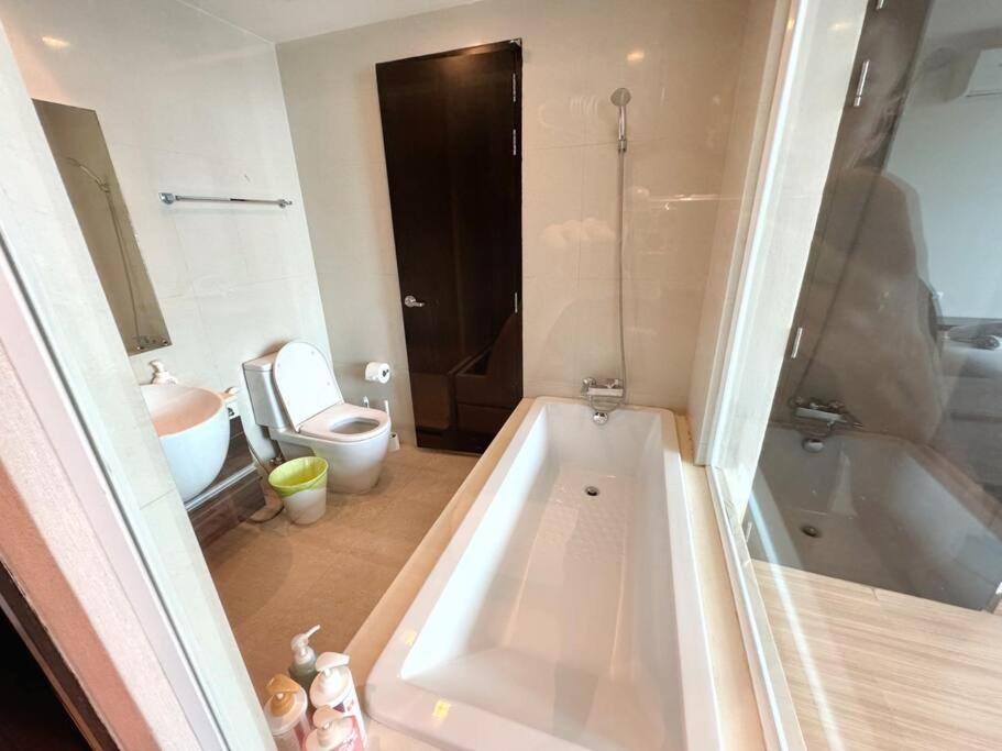 S69-新房特惠 巿中心 1bed Bts Phra Khanong Swim Gym Apartamento Bangkok