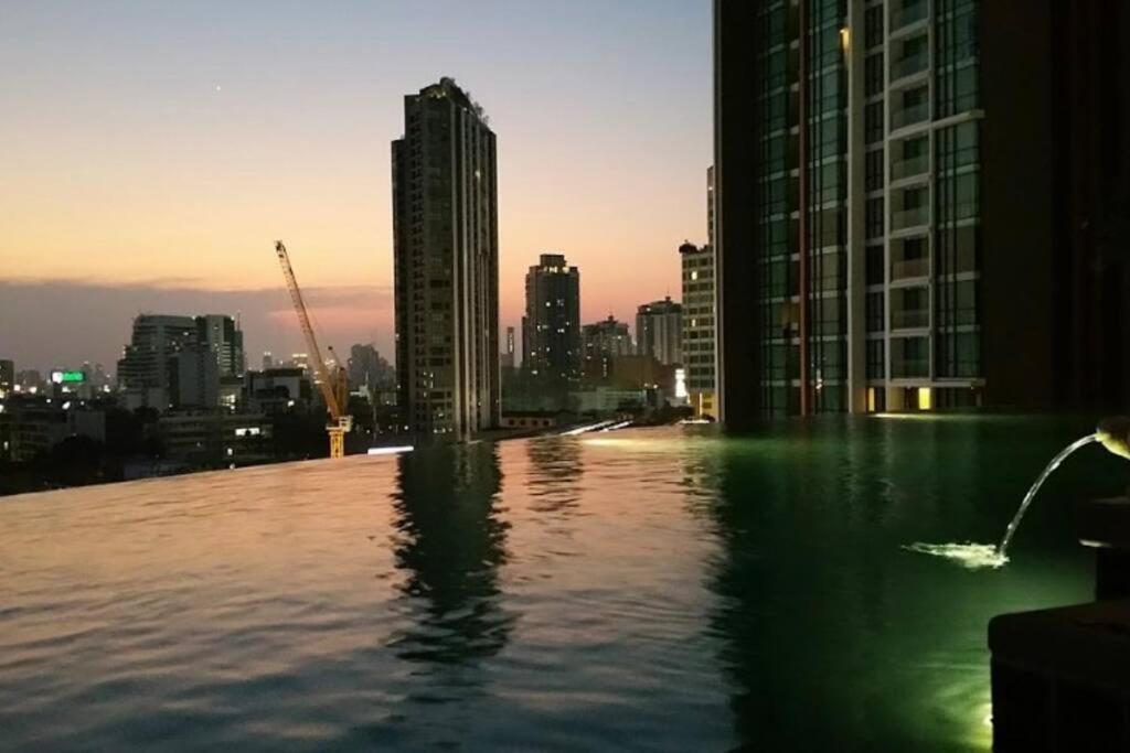 S69-新房特惠 巿中心 1bed Bts Phra Khanong Swim Gym Apartamento *