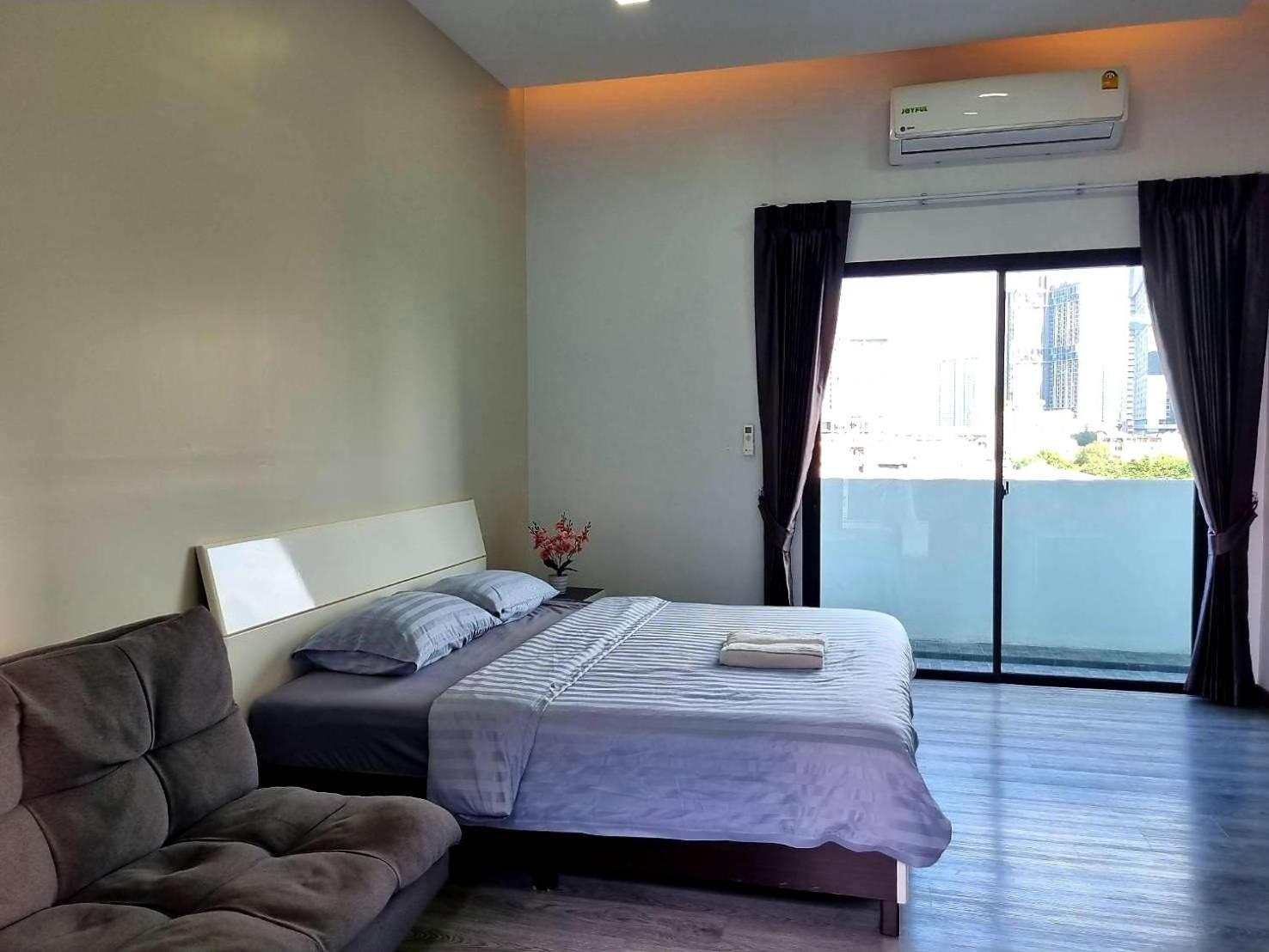 Aqua Residences อควา เรสซิเดนซ์ ห้องพักใหม่ให้เช่า ติดรถไฟฟ้าสถานีวุฒากาศ Apartment