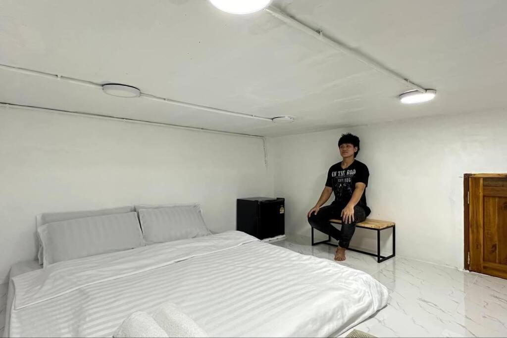Megun Capsule 150 Cm Bangkok