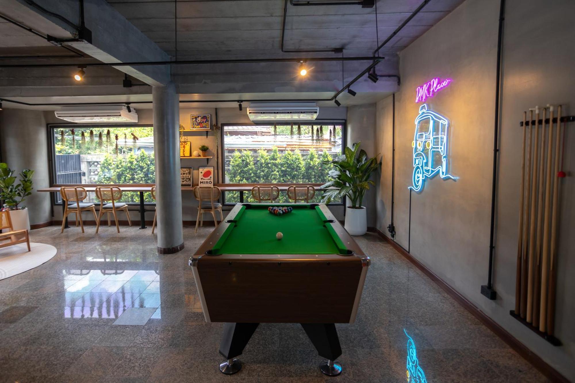 Dmk Place Hotel cápsula