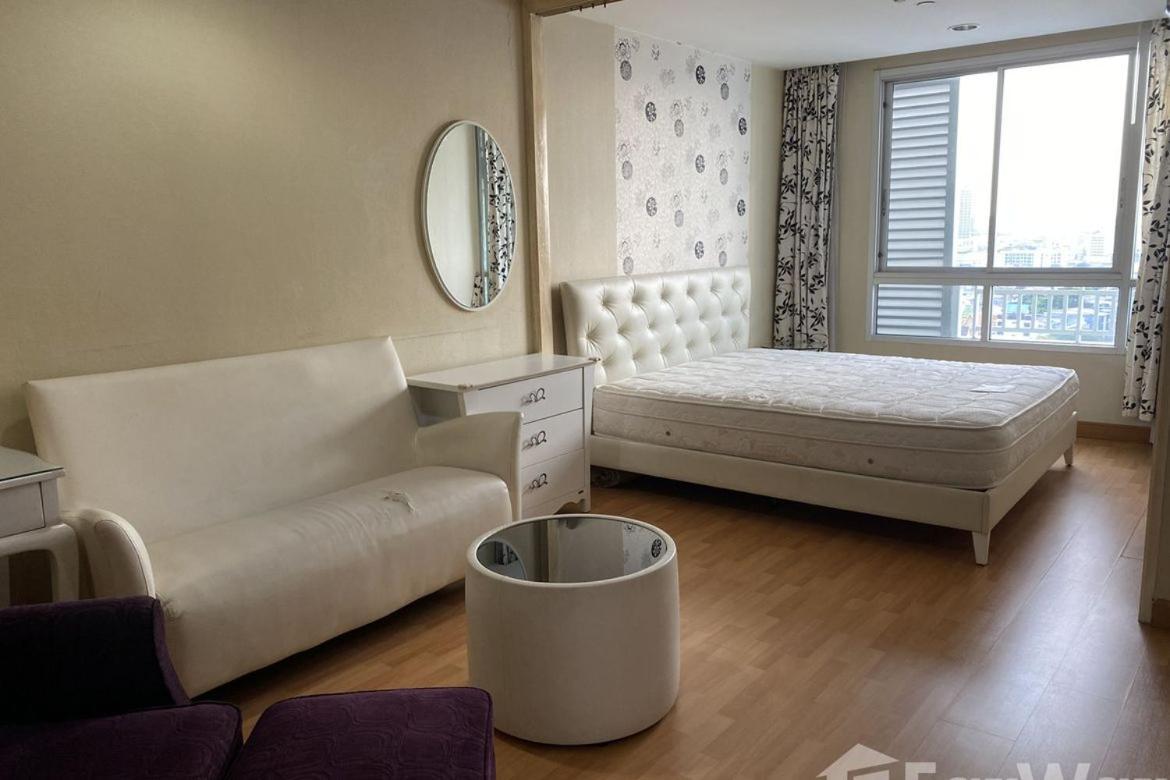 Location 1 Bedroom Apartment Bangkok