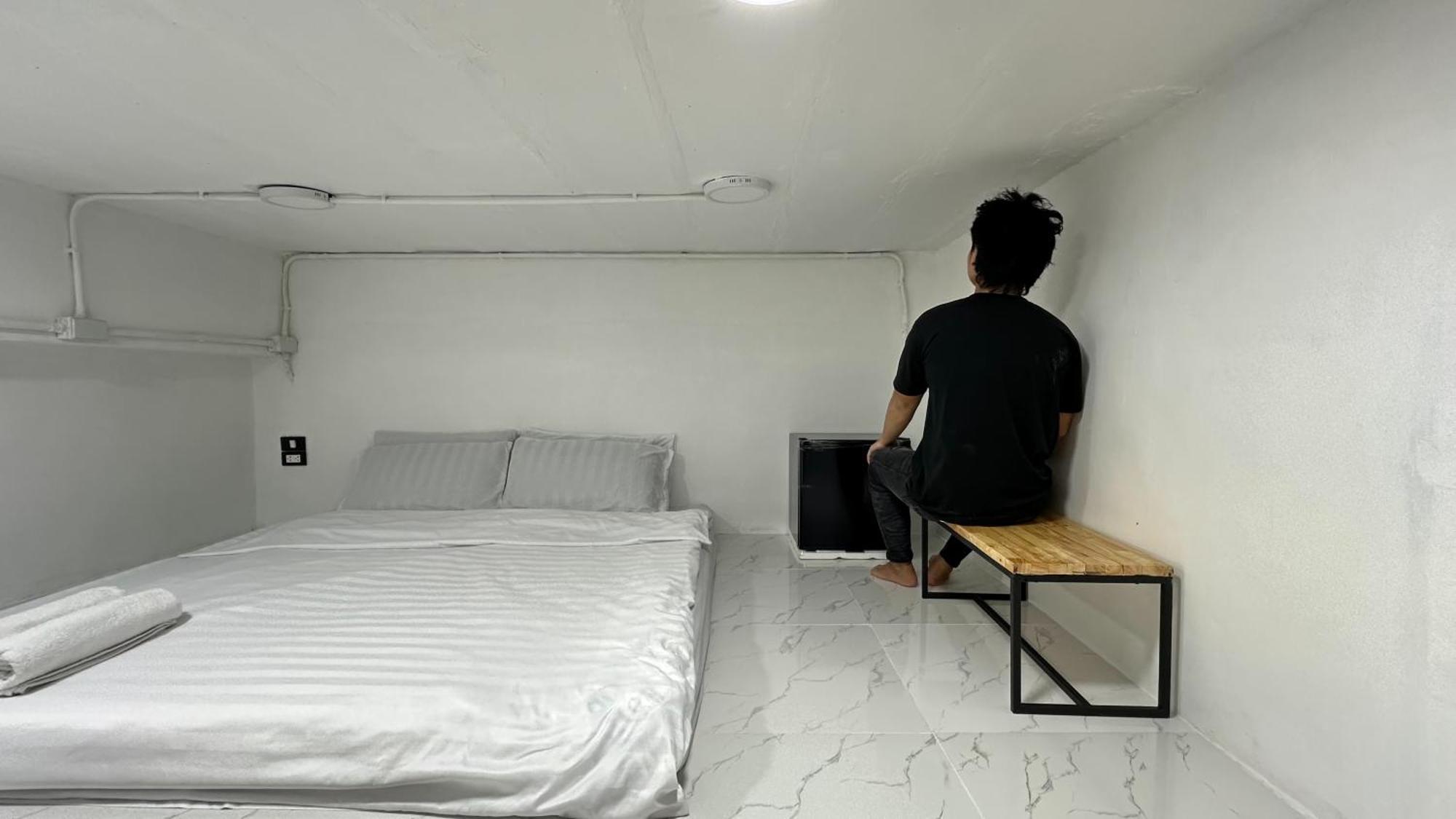 Megun Capsule 150 Cm Apartment *