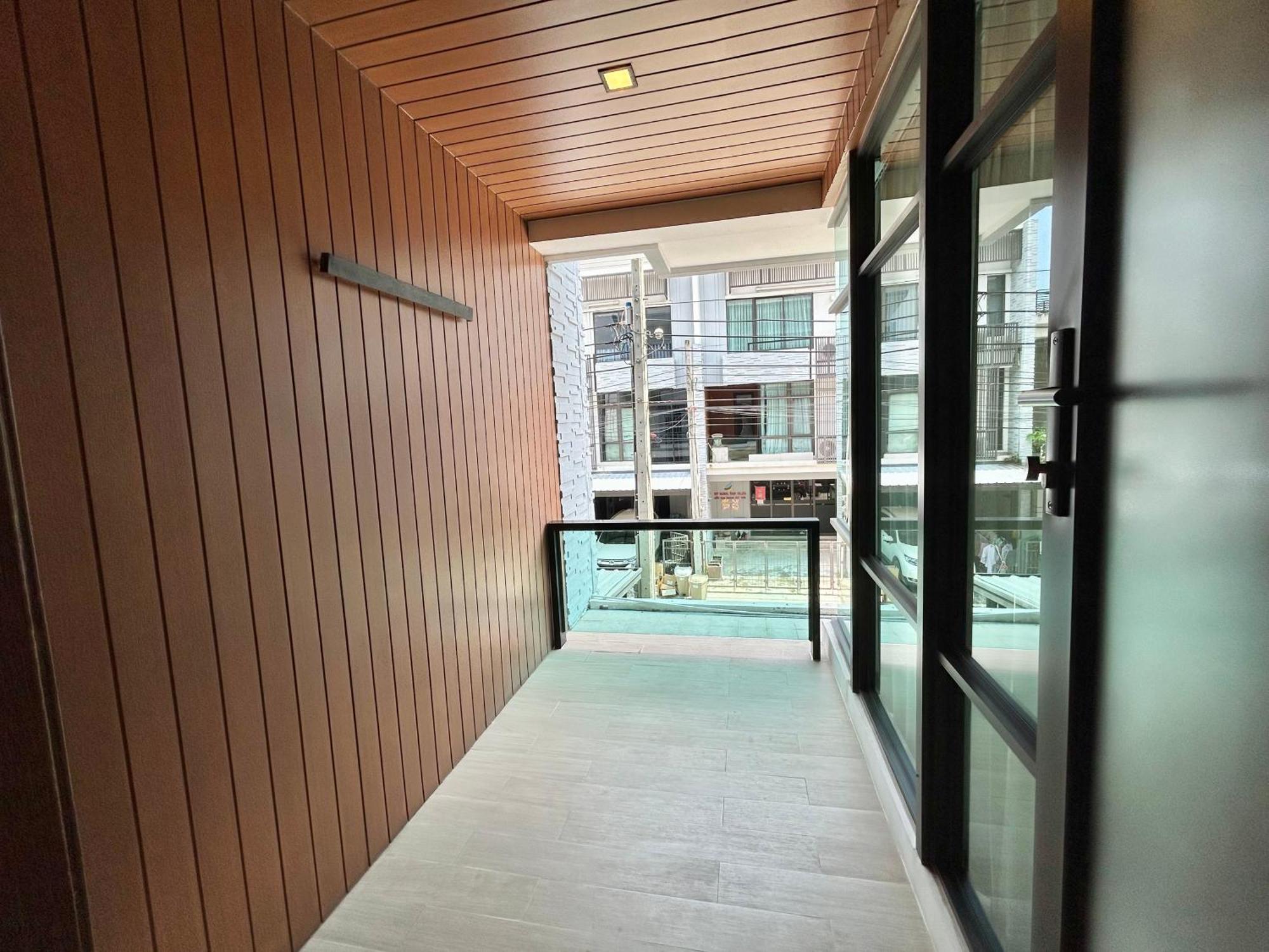 Holiday home 3 Bedrooms Townhome Near Mega Bangna Bangkok