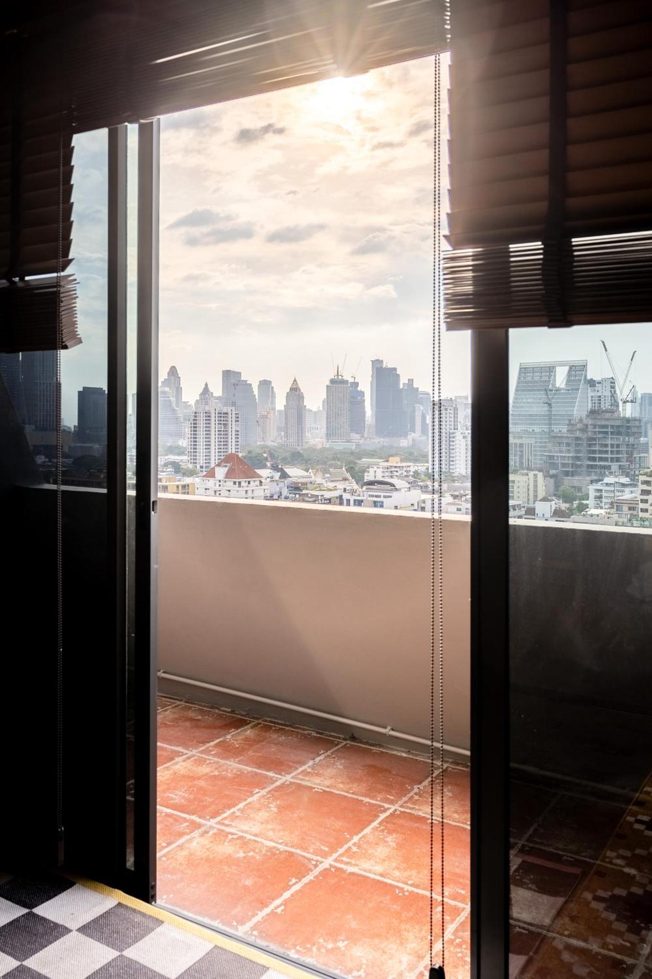 Peony Rustic Sukhumvit, Nana Bts Bangkok