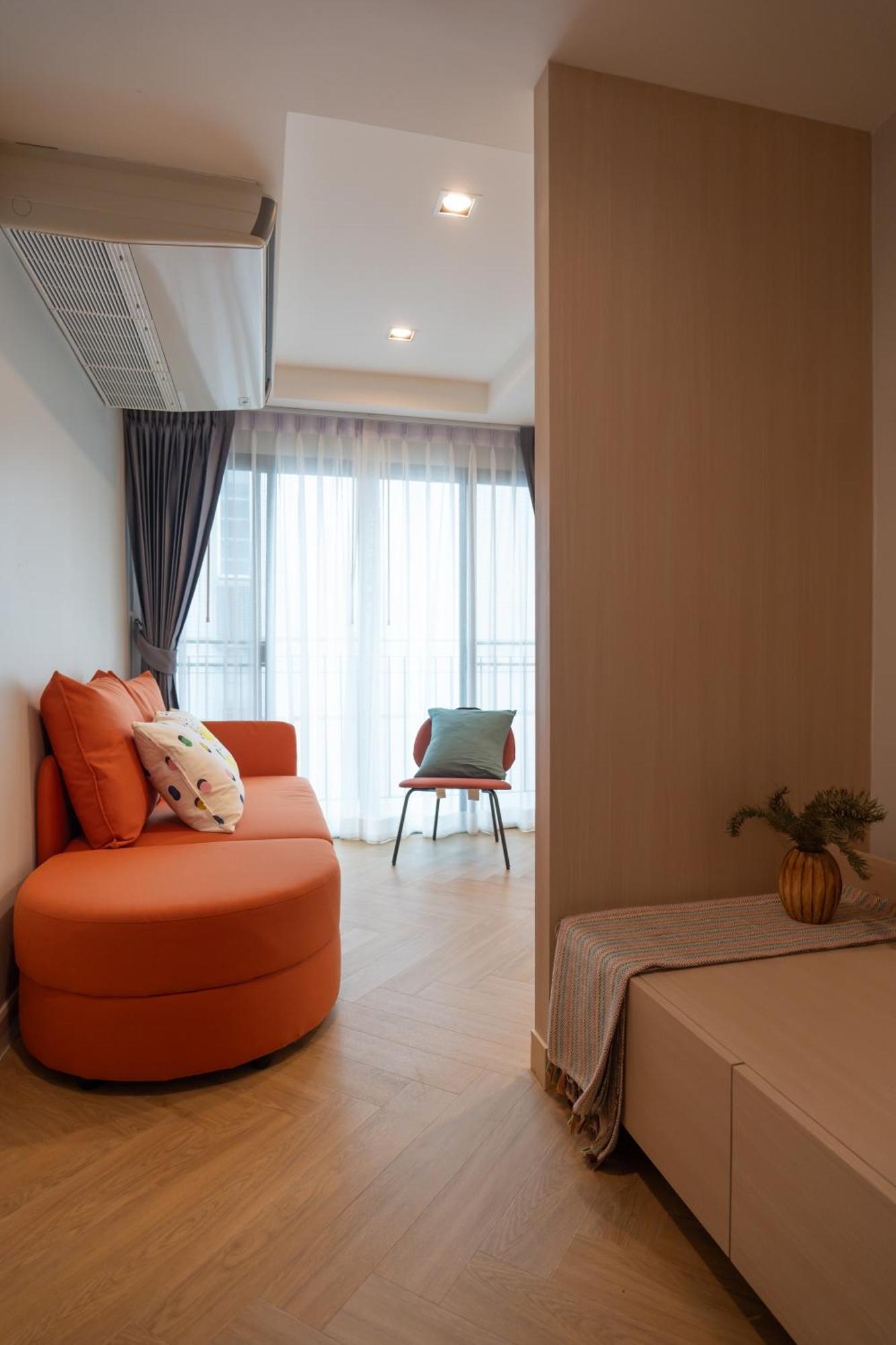 Apartment Triple Four *
