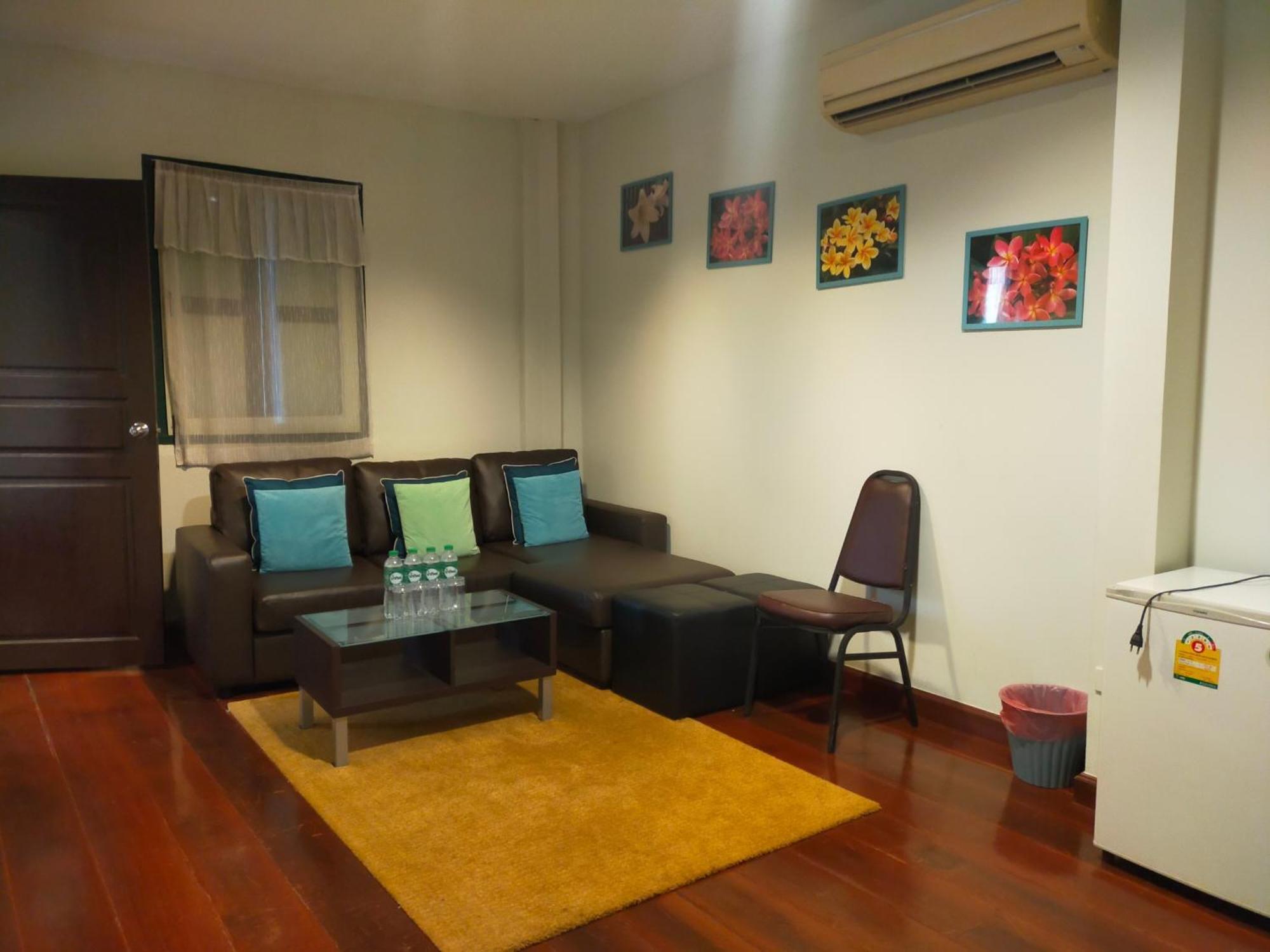 Baan Wangderm * Bangkok