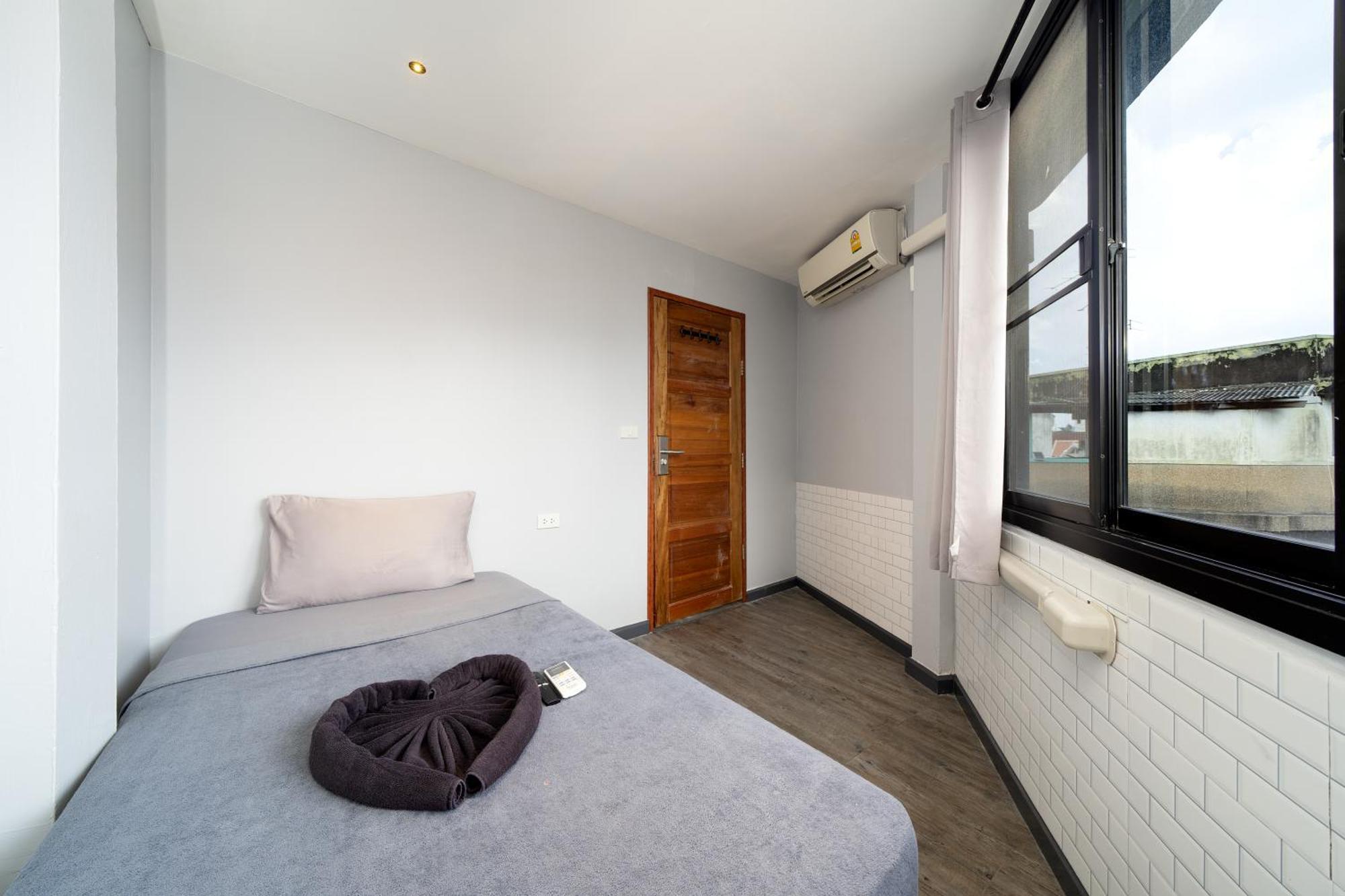 Oh - Hostel Bangkok