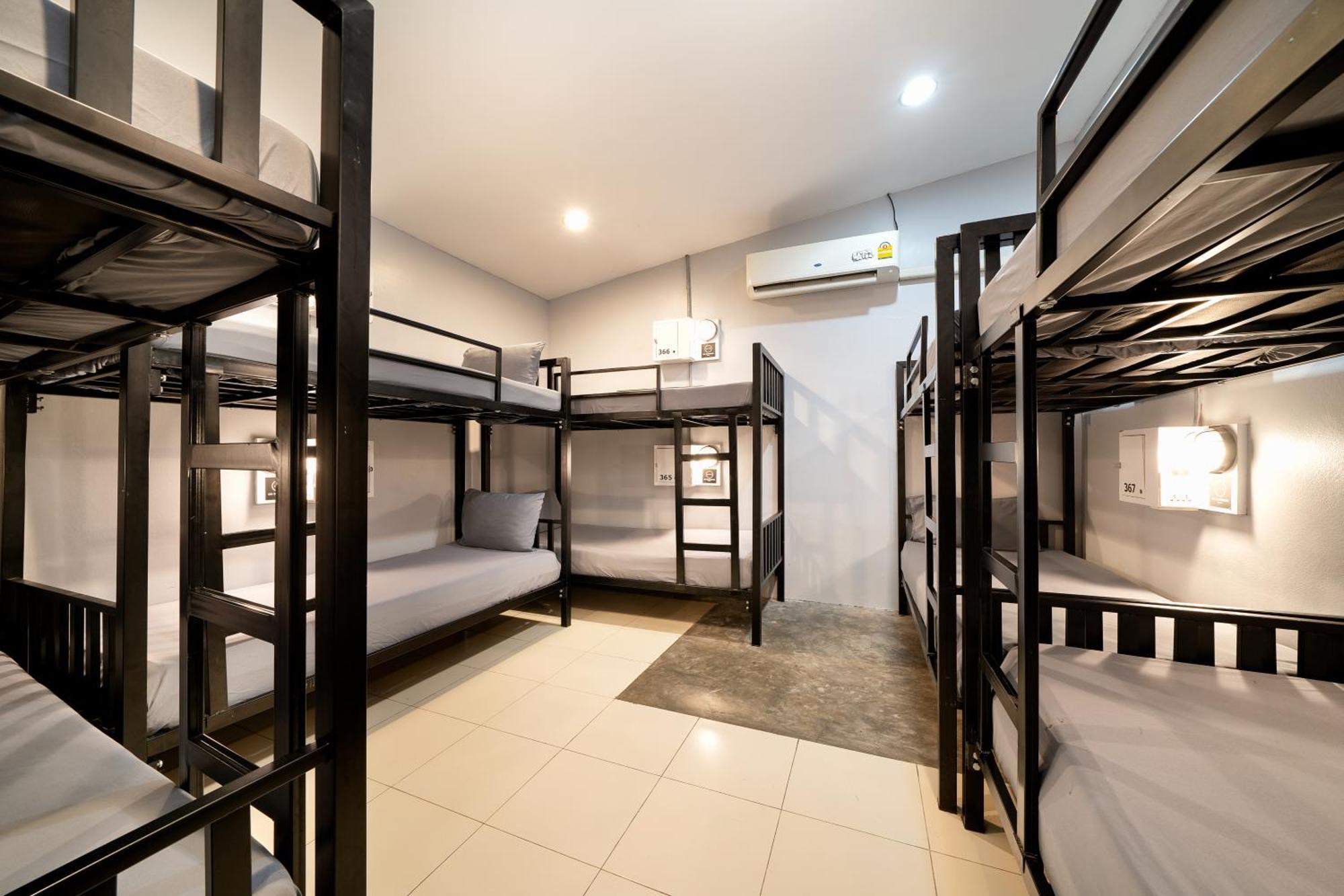 Oh - Hostel Bangkok