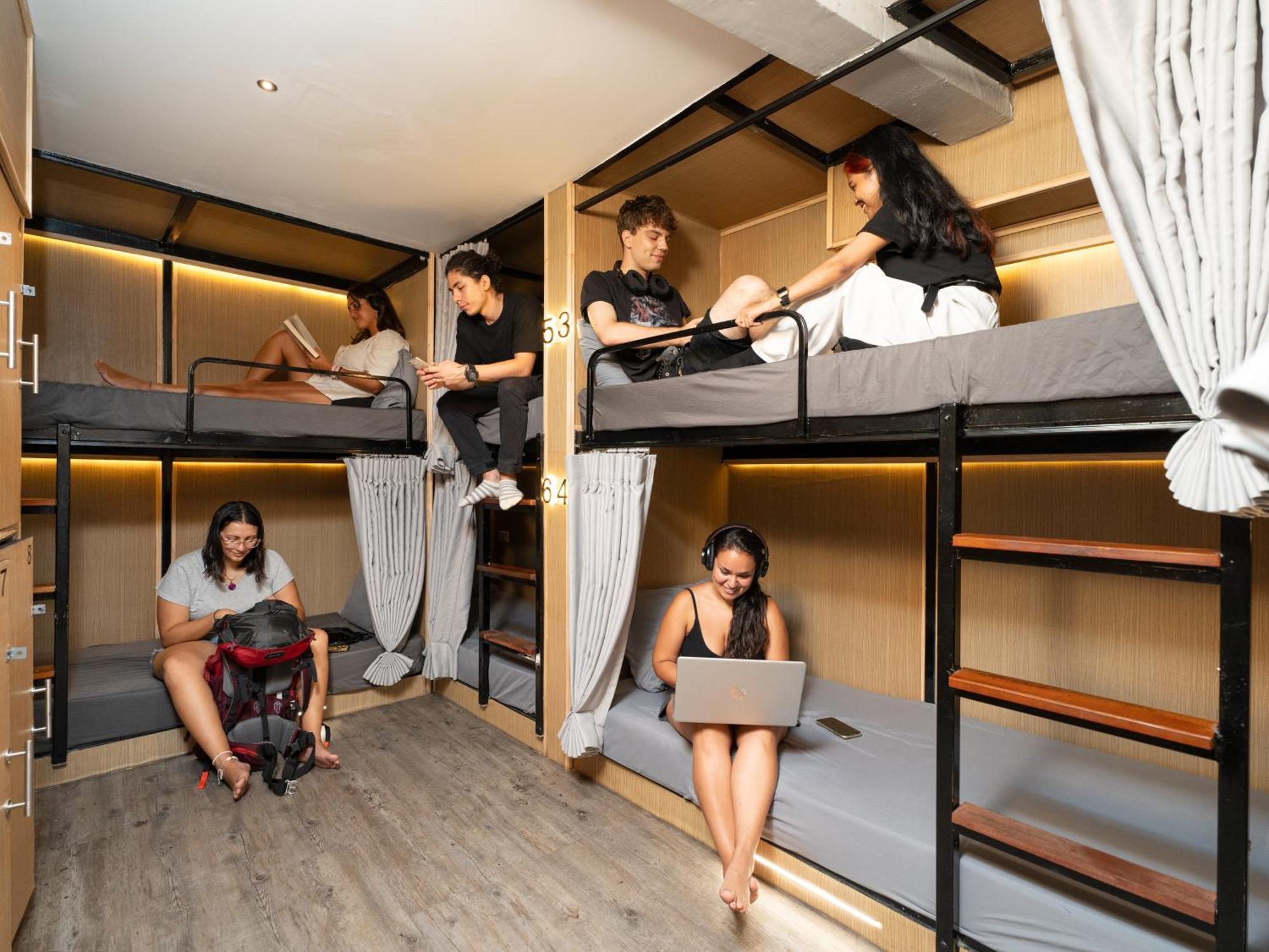 Oh - Hostel *