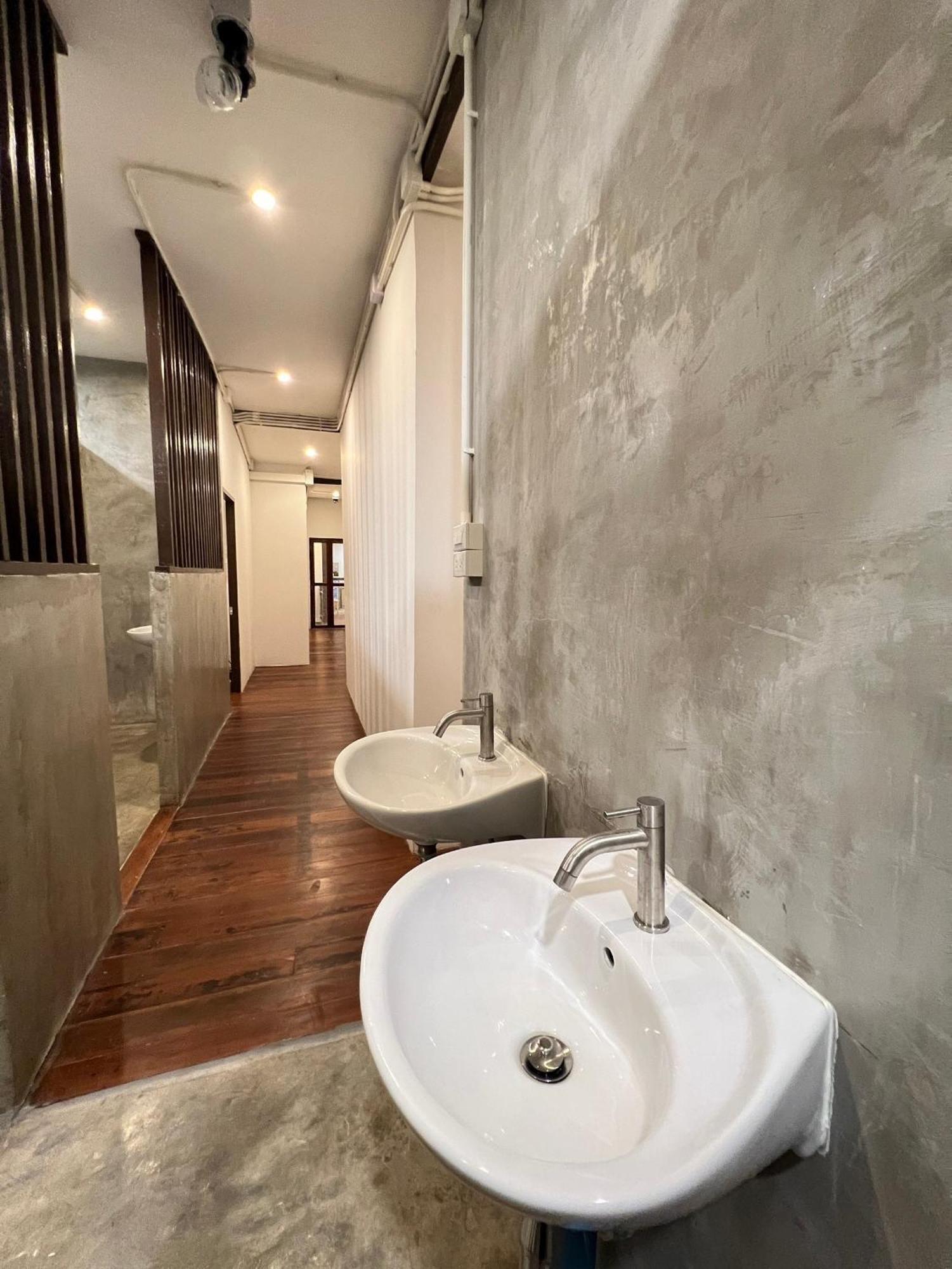 Vandrerhjem House Ju Bangkok
