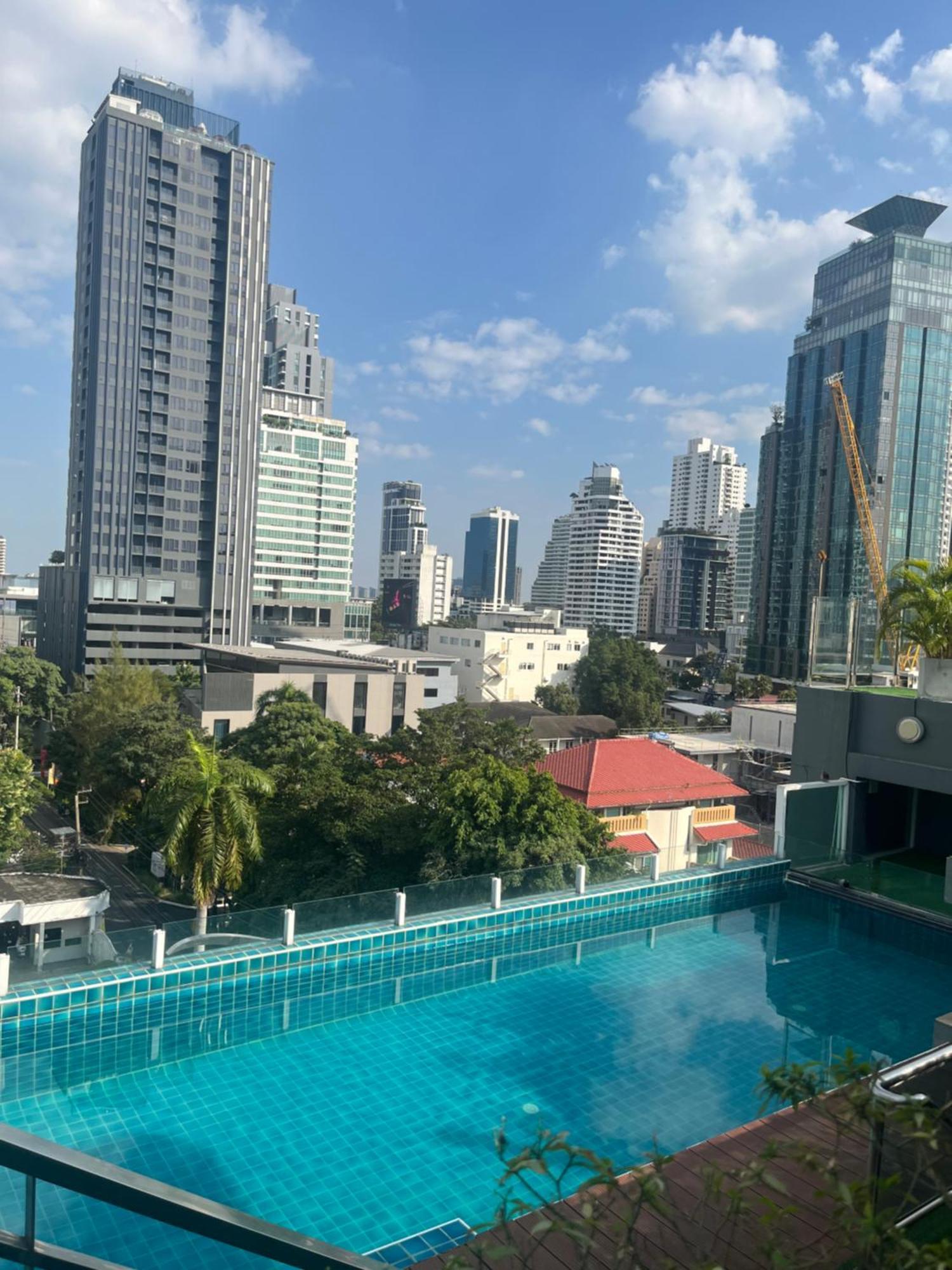 Apartment In Sukhumvit *