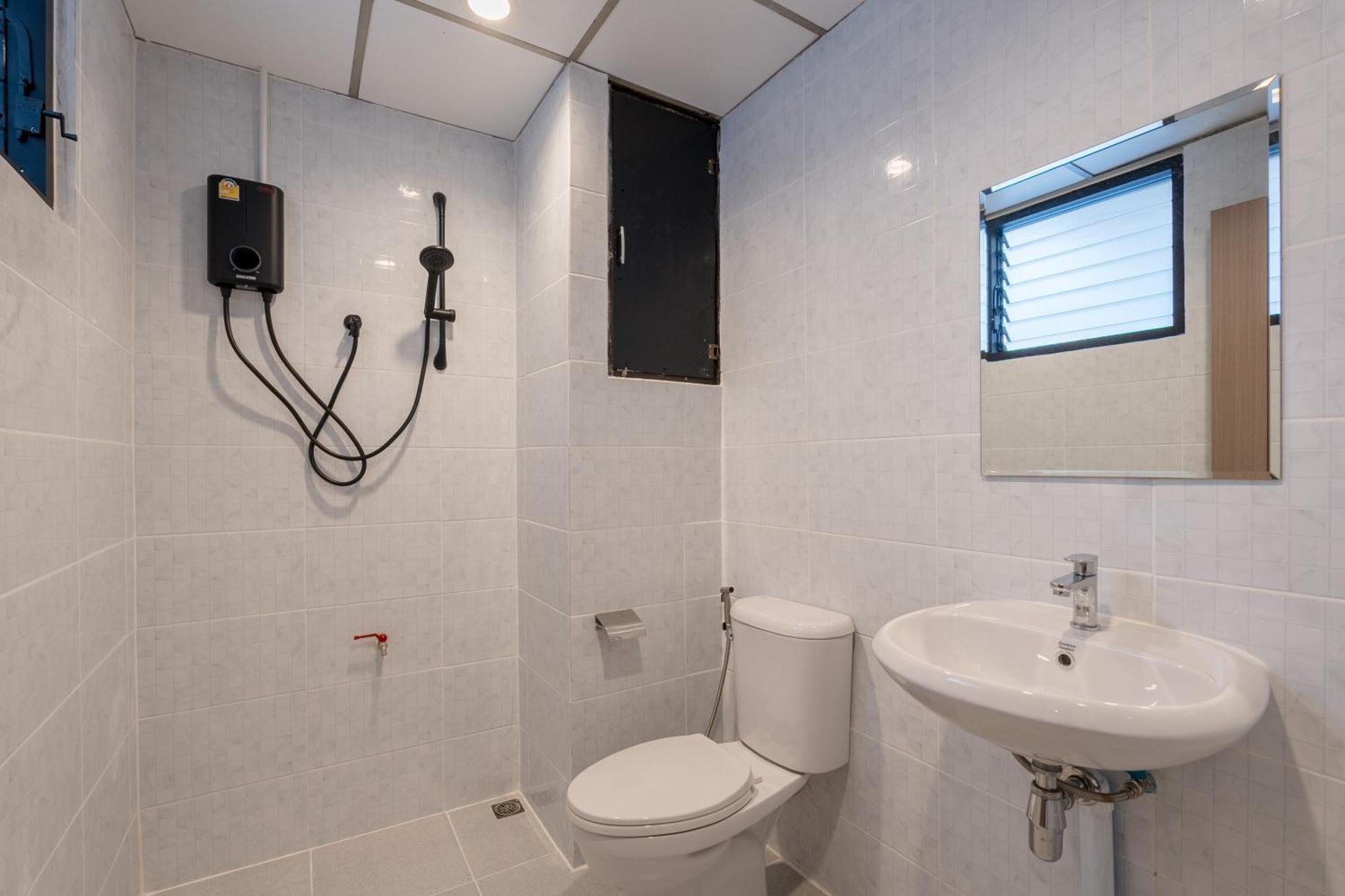 Apartment Location Near Patpong Night Market