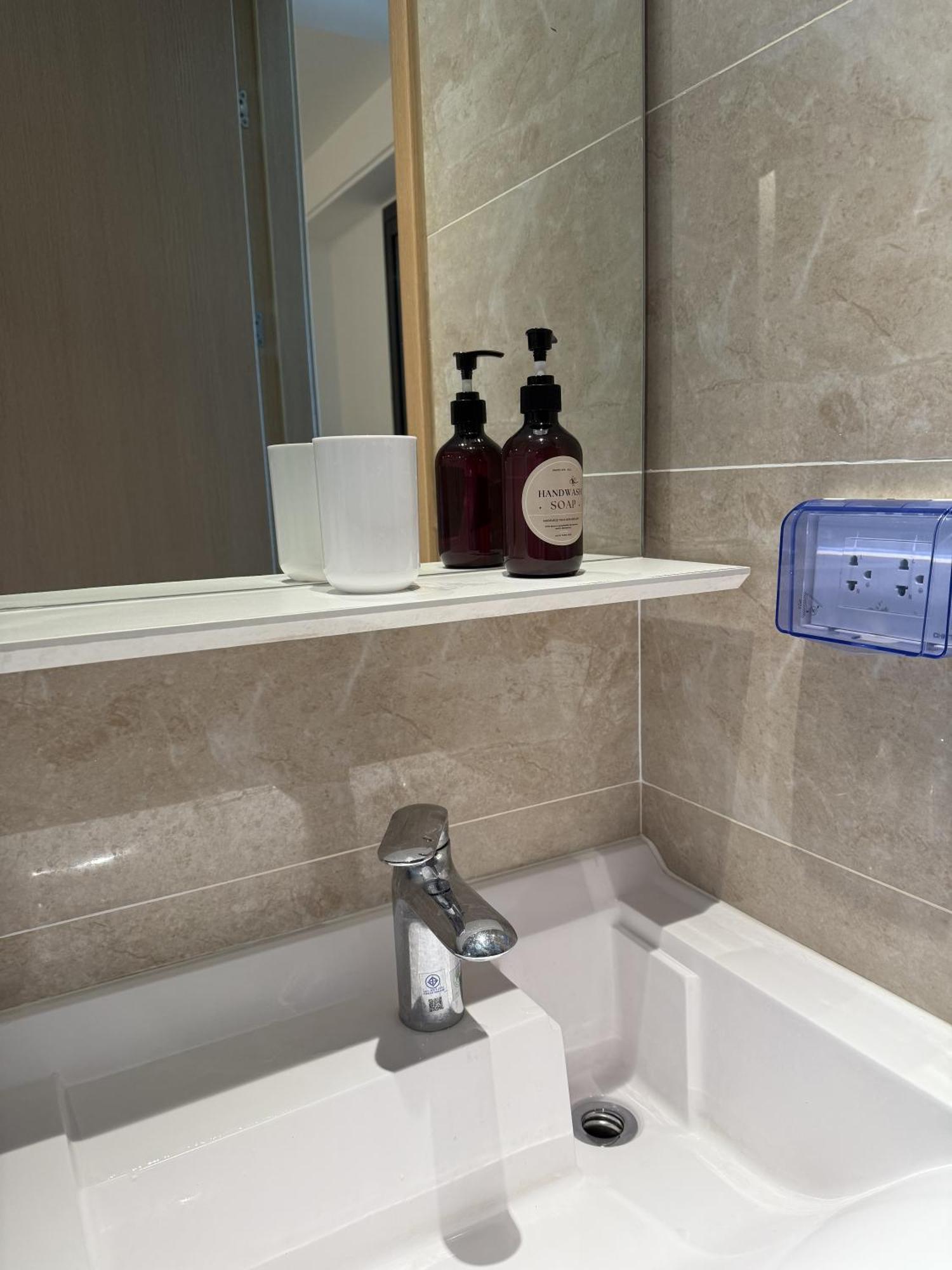 Apartamento Regal 40 Srinakarin *