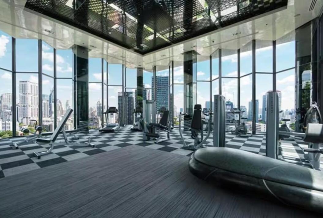 Bts Thonglor Luxury 35sqm With Pool & Sauna * Bangkok