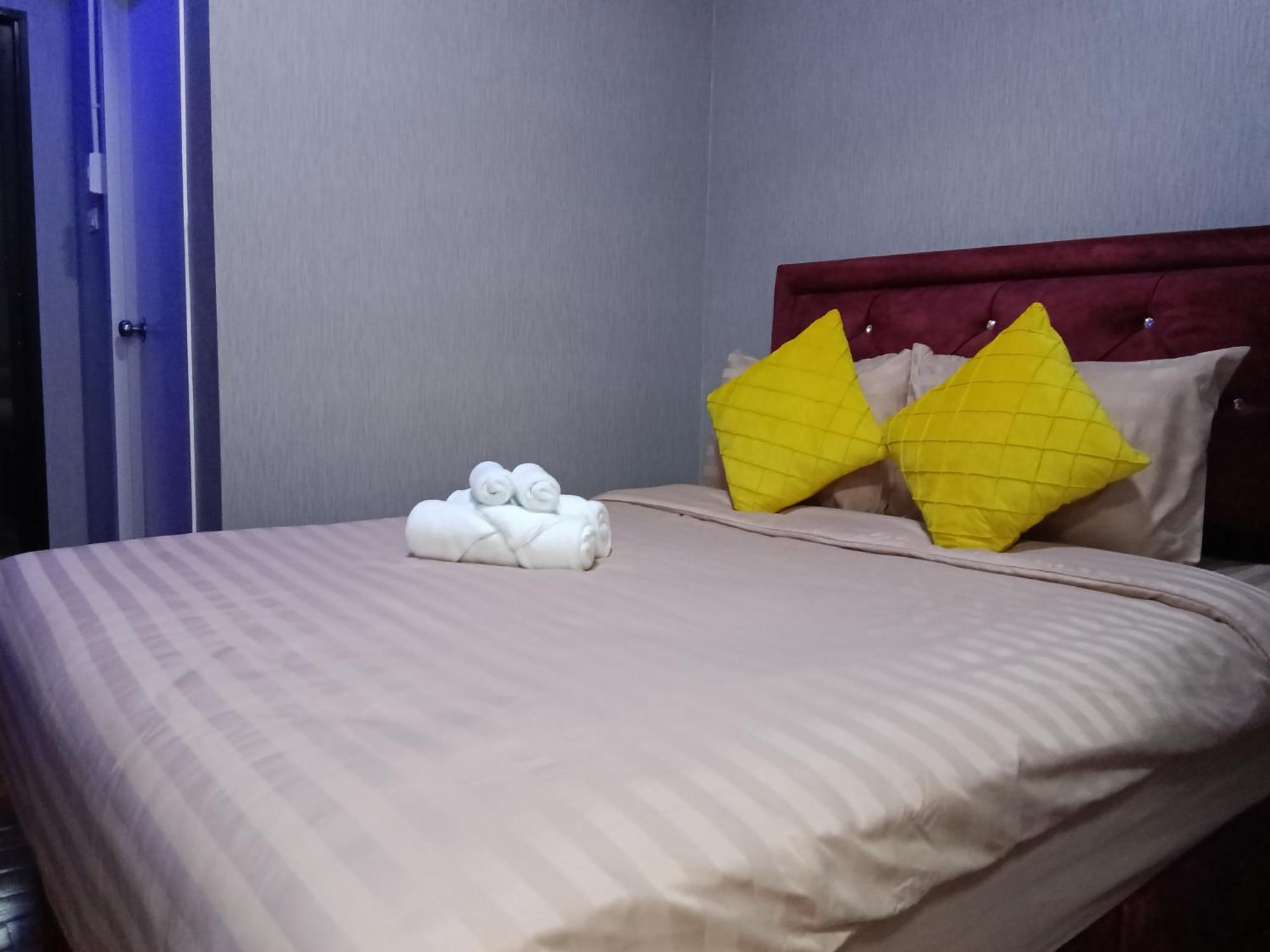 Guest house Khokeng *