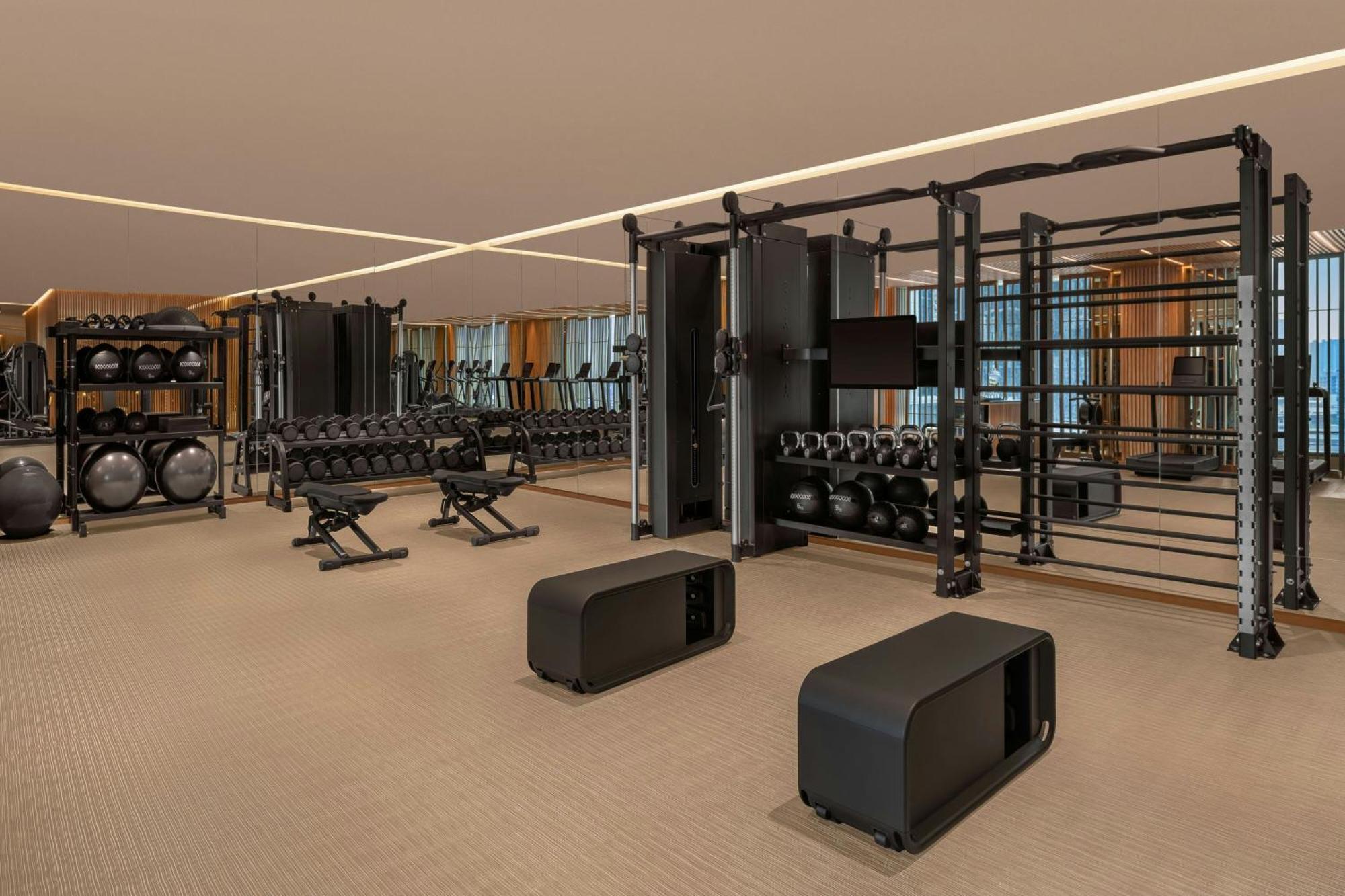 The Ritz-carlton, Hotel