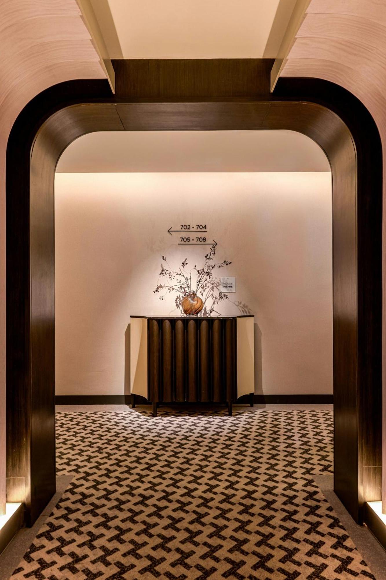 Khách sạn Madi Paidi Bangkok, Autograph Collection 5*