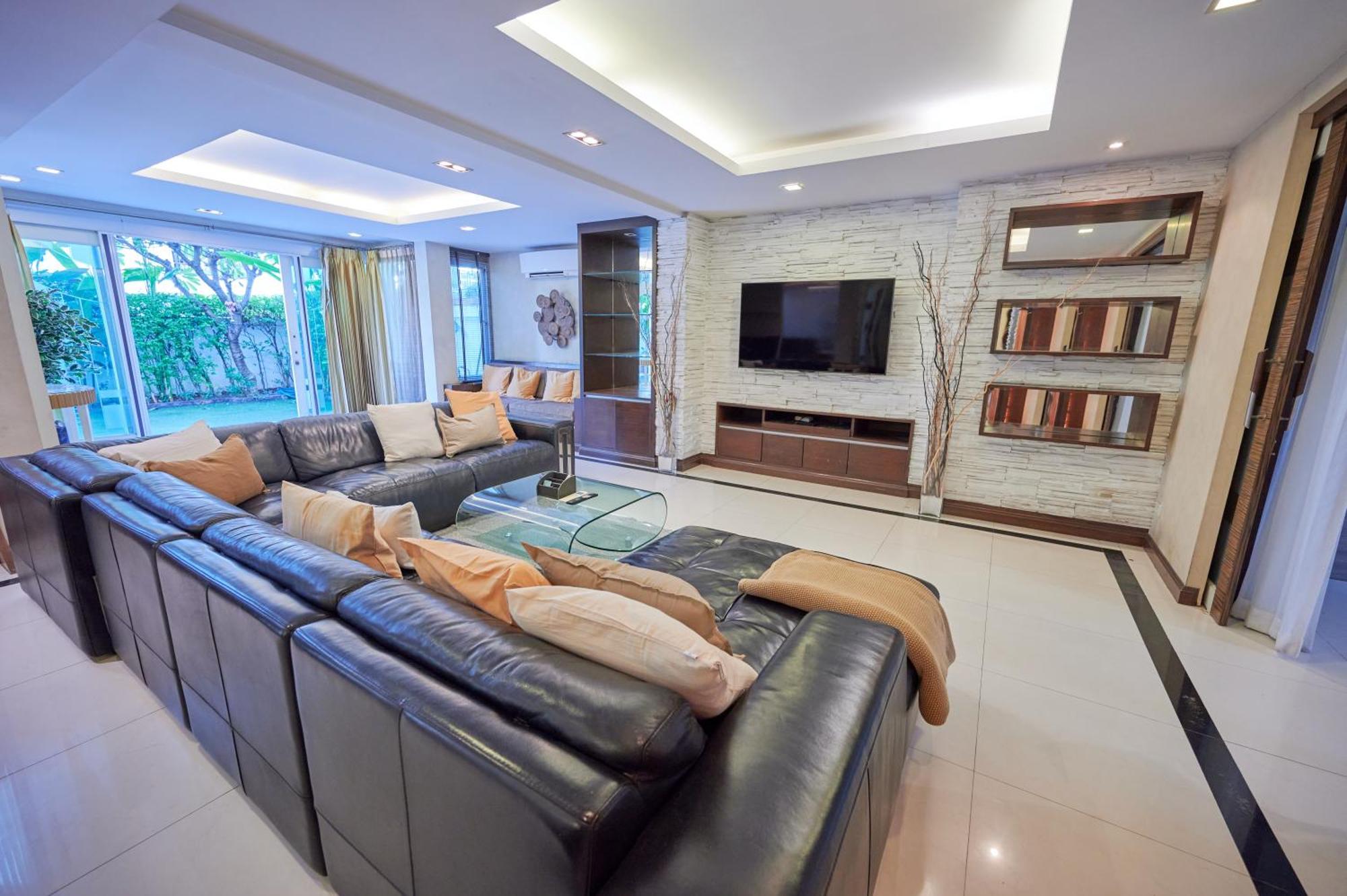 Holiday home Low-rise House For Groups Near Bts & Emdistrict For Spacious Cozy Bangkok