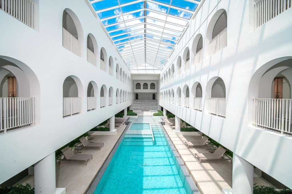 Hotell Away Riverside Kene 4*