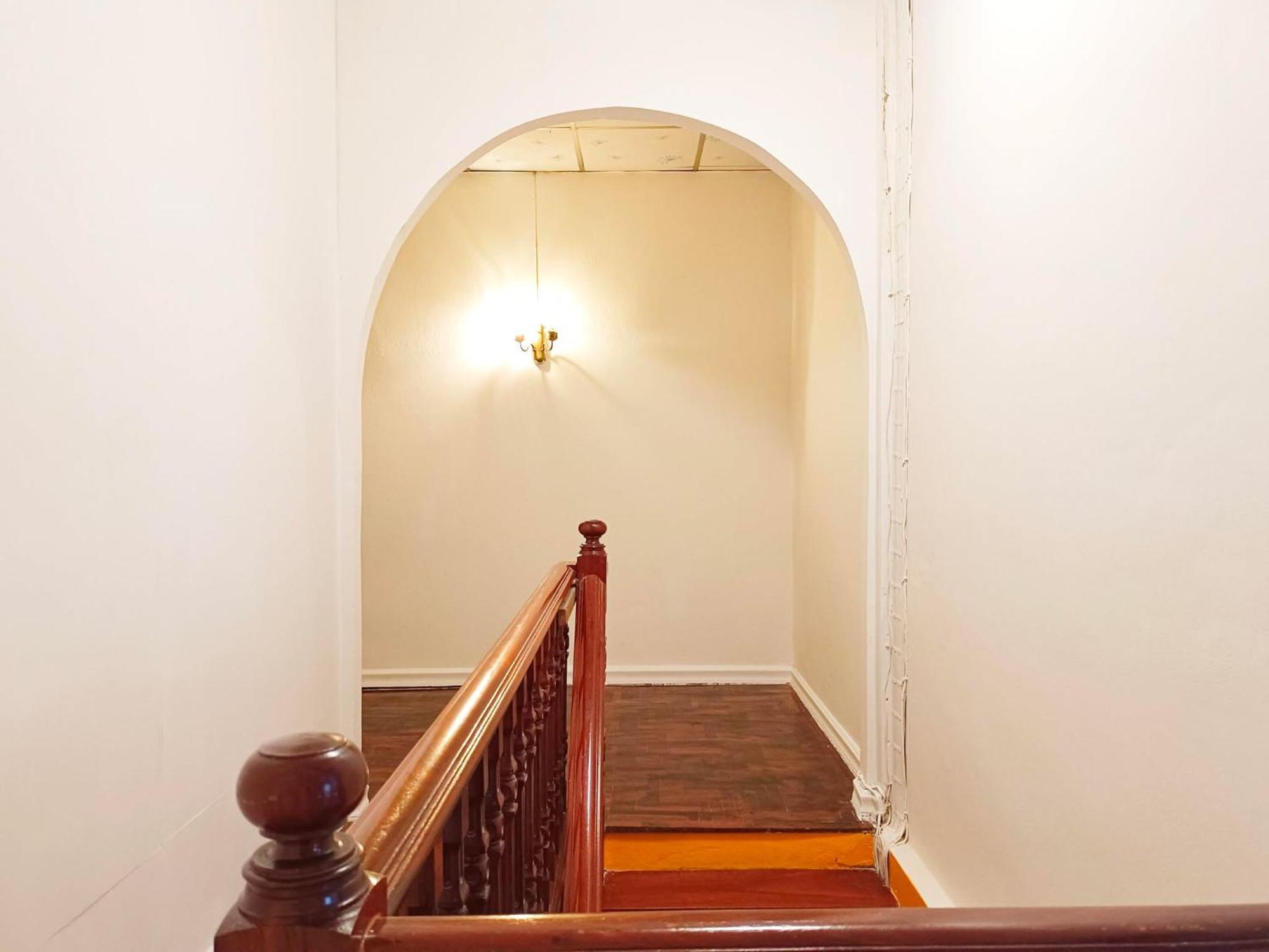 Entire House For 16 People - Walking Distance From Bts Onnut Nhà nghỉ Bangkok