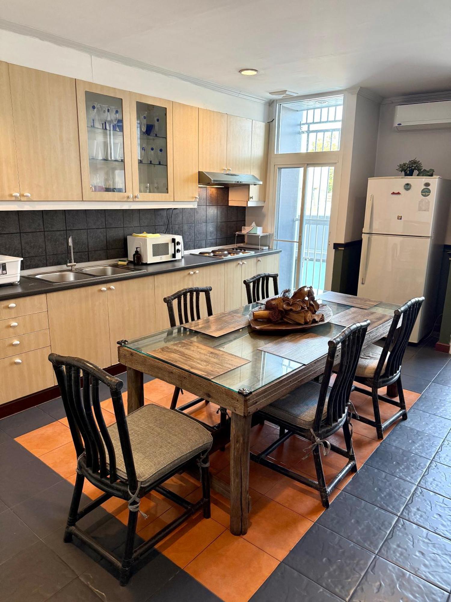 Căn hộ Samsen Spacious 2br Contemporary Thai Style Bangkok