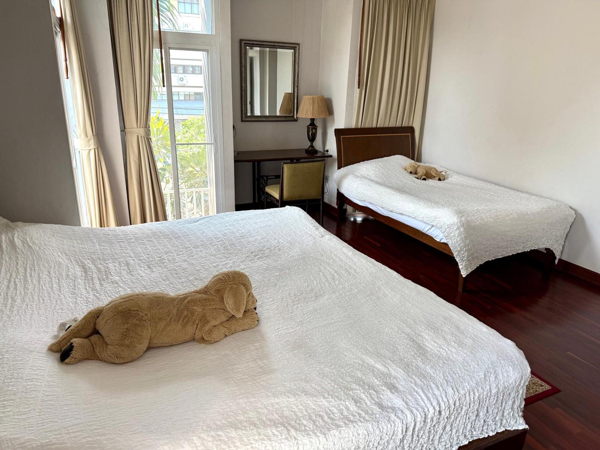 Căn hộ Samsen Spacious 2br Contemporary Thai Style Bangkok
