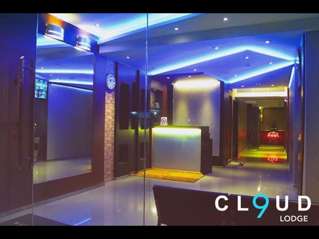 Cloud 9 Rumah tetamu Bangkok