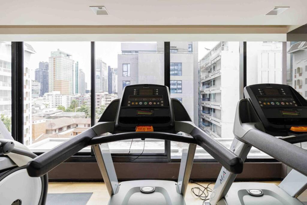Stylish Bedroom, Bts Asok, Sukhumvit Apartment