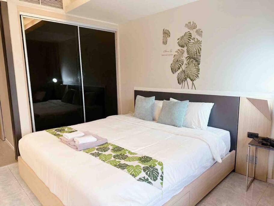 Stylish Bedroom, Bts Asok, Sukhumvit Apartment *
