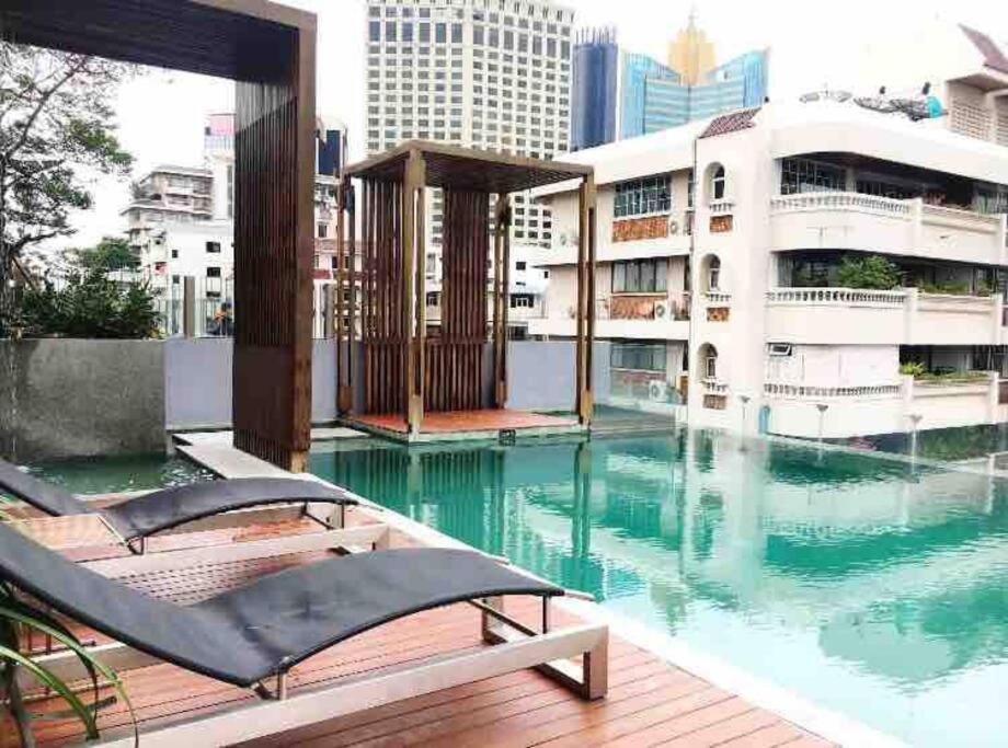 Stylish Bedroom, Bts Asok, Sukhumvit Apartment Bangkok