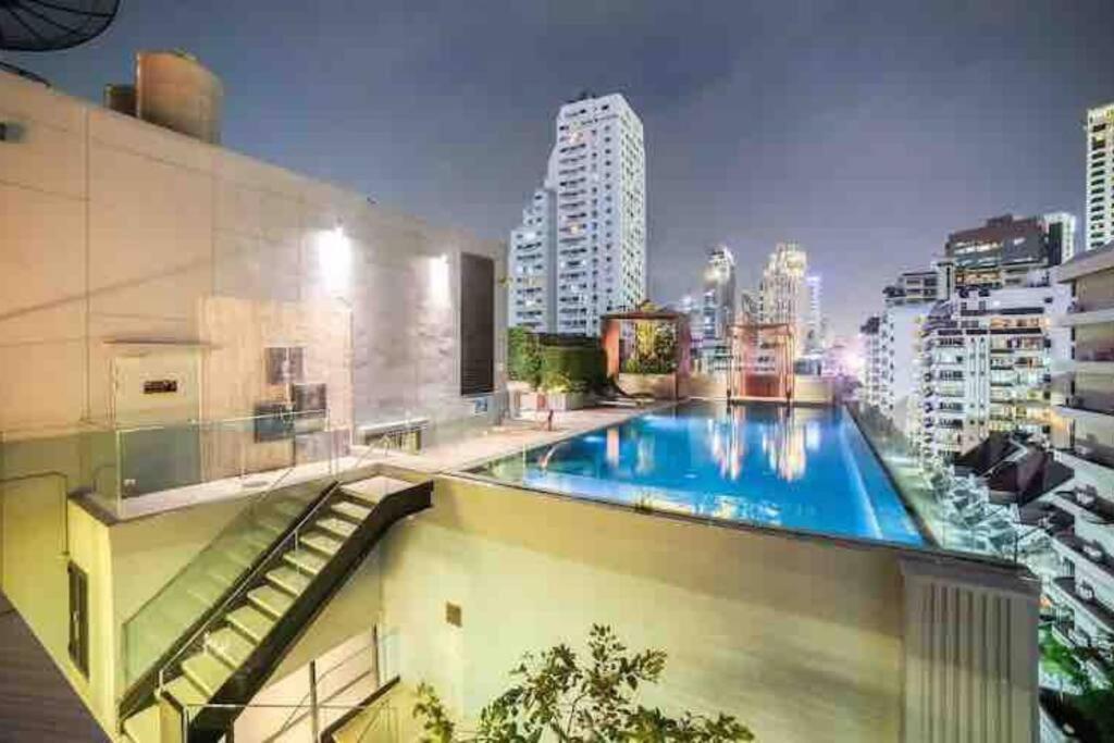 Stylish Bedroom, Bts Asok, Sukhumvit Apartment