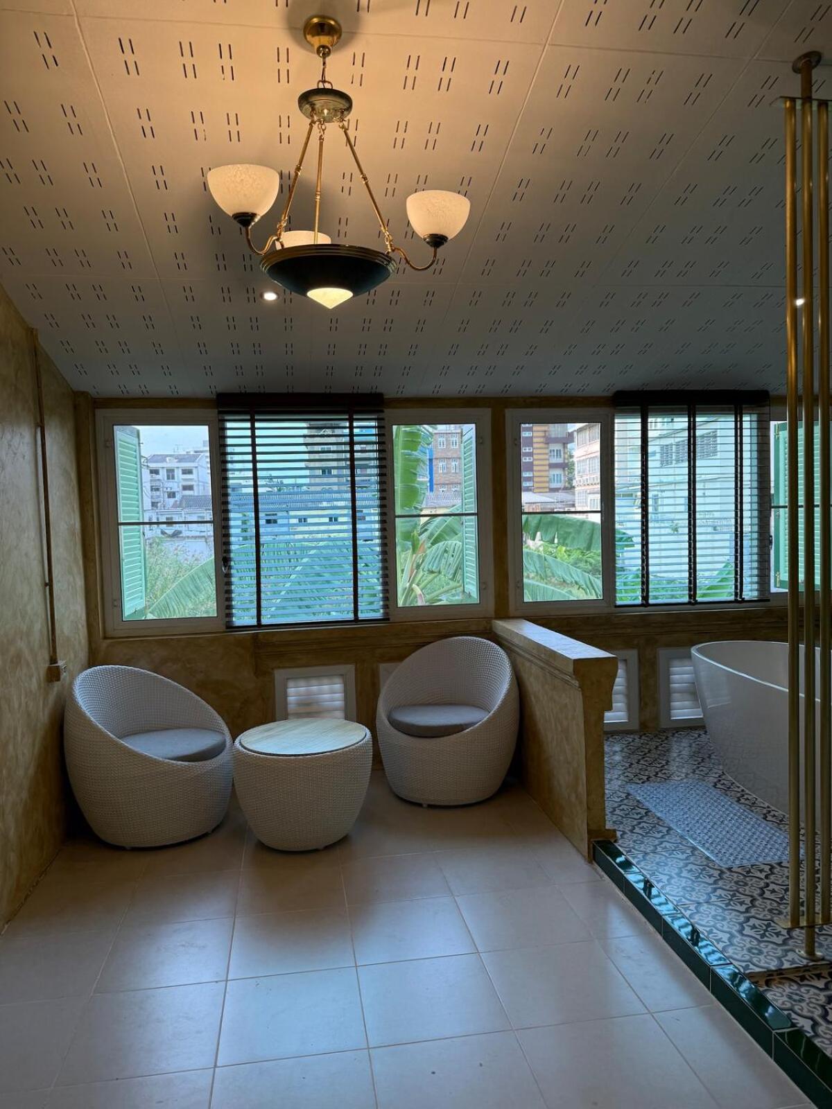 Luan Heritage Surawong