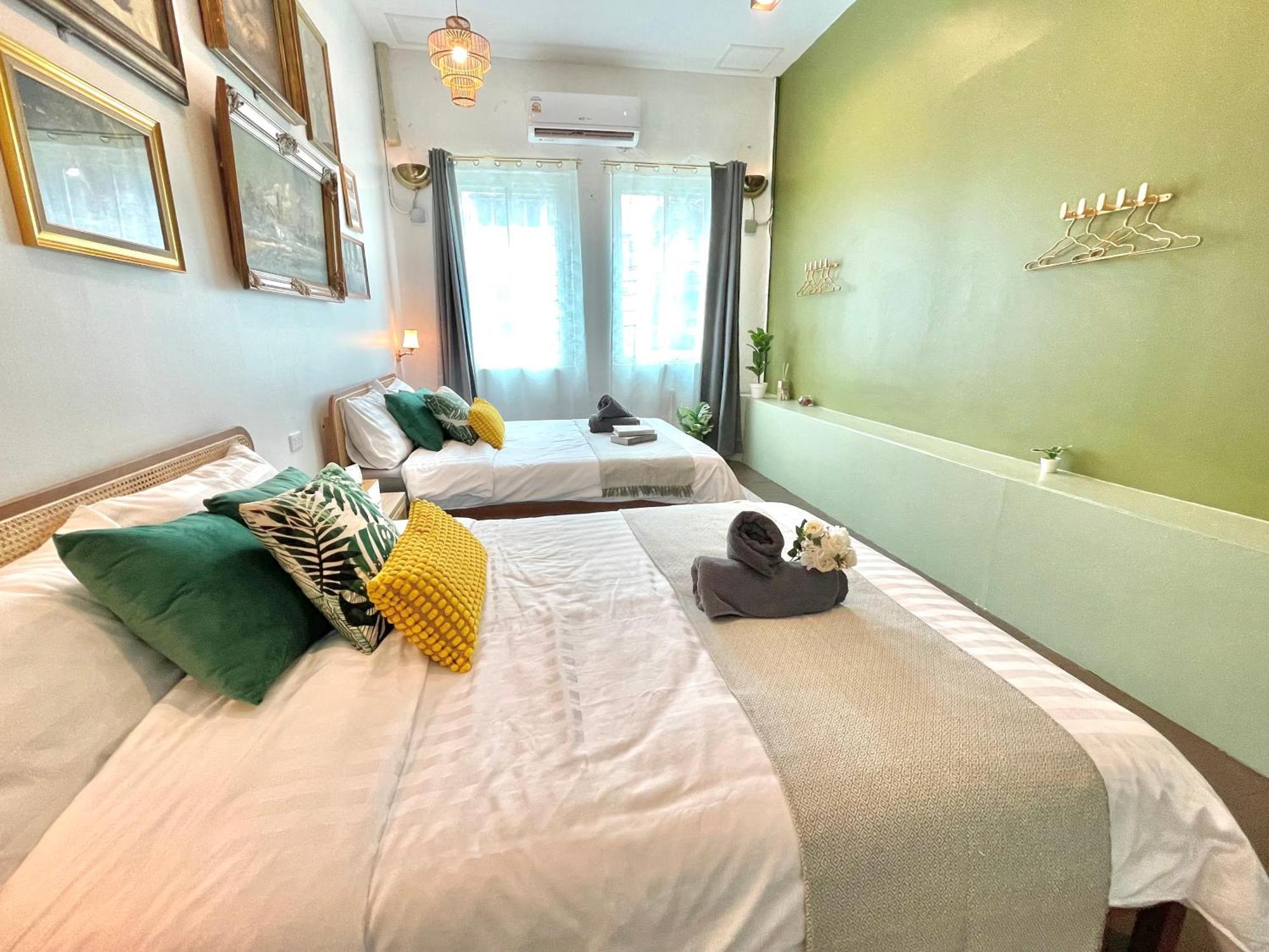 Unwind In The City, Near Grandpalace *