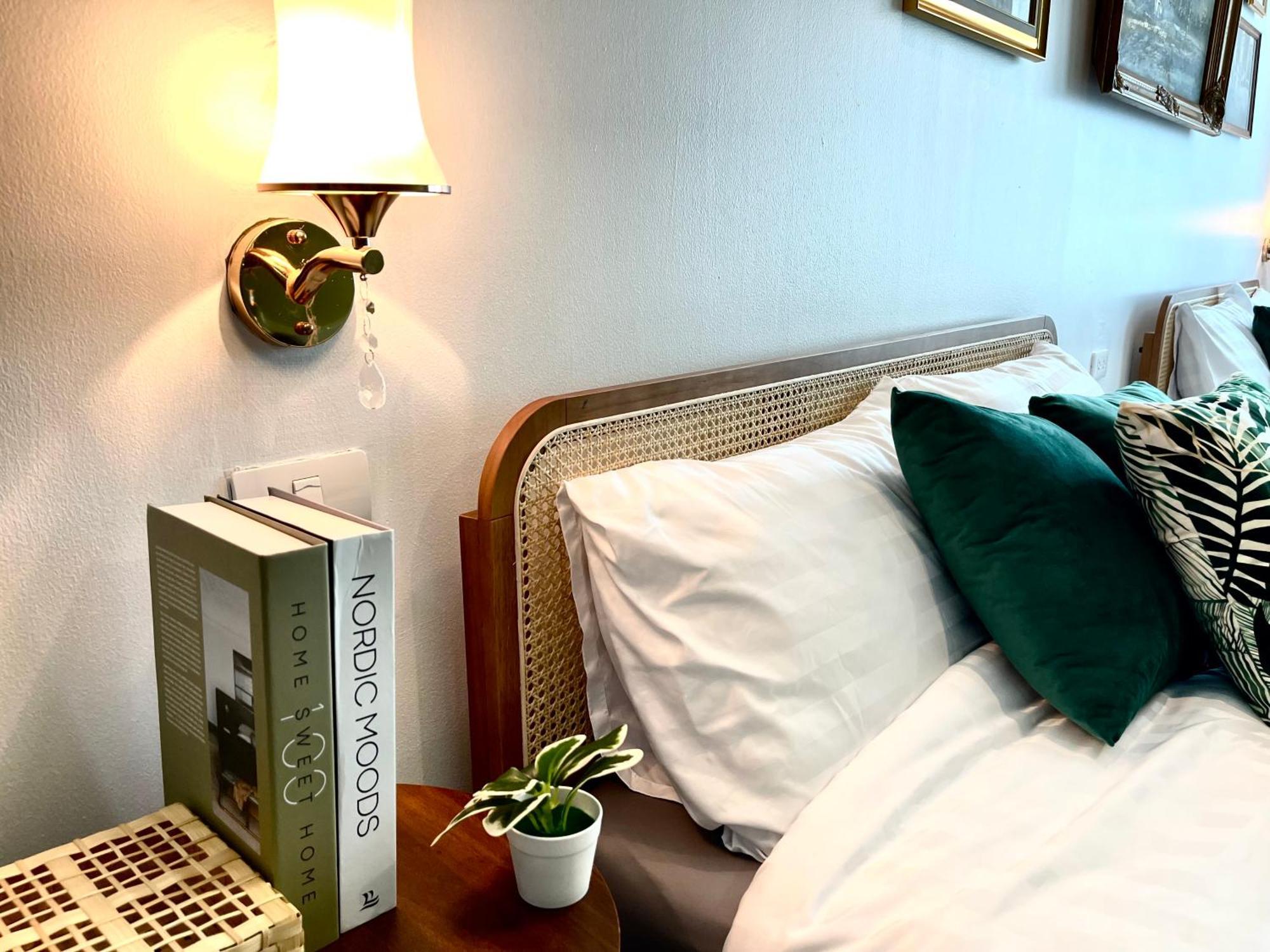 Unwind In The City, Near Grandpalace Apartment