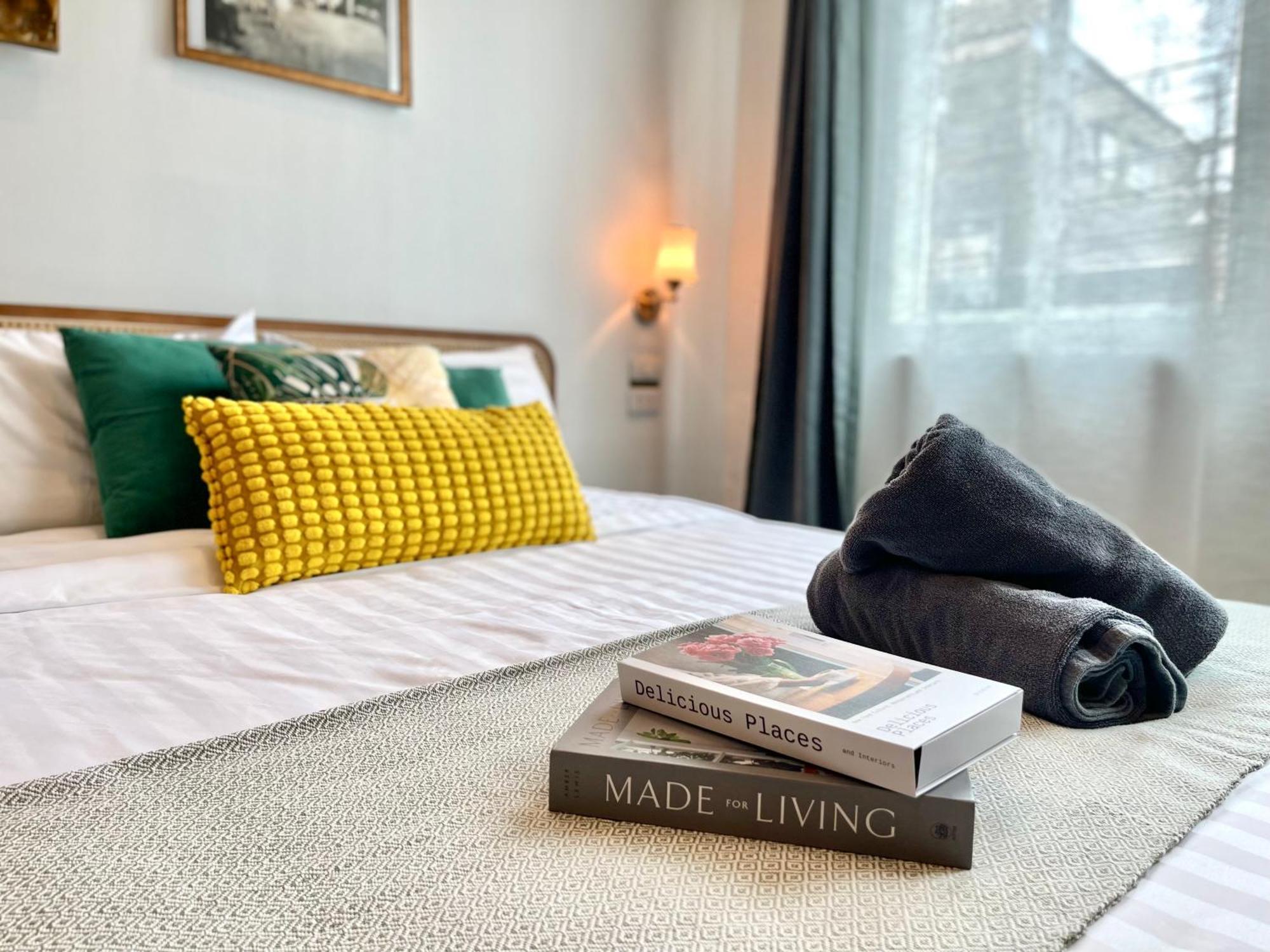 Unwind In The City, Near Grandpalace Apartment