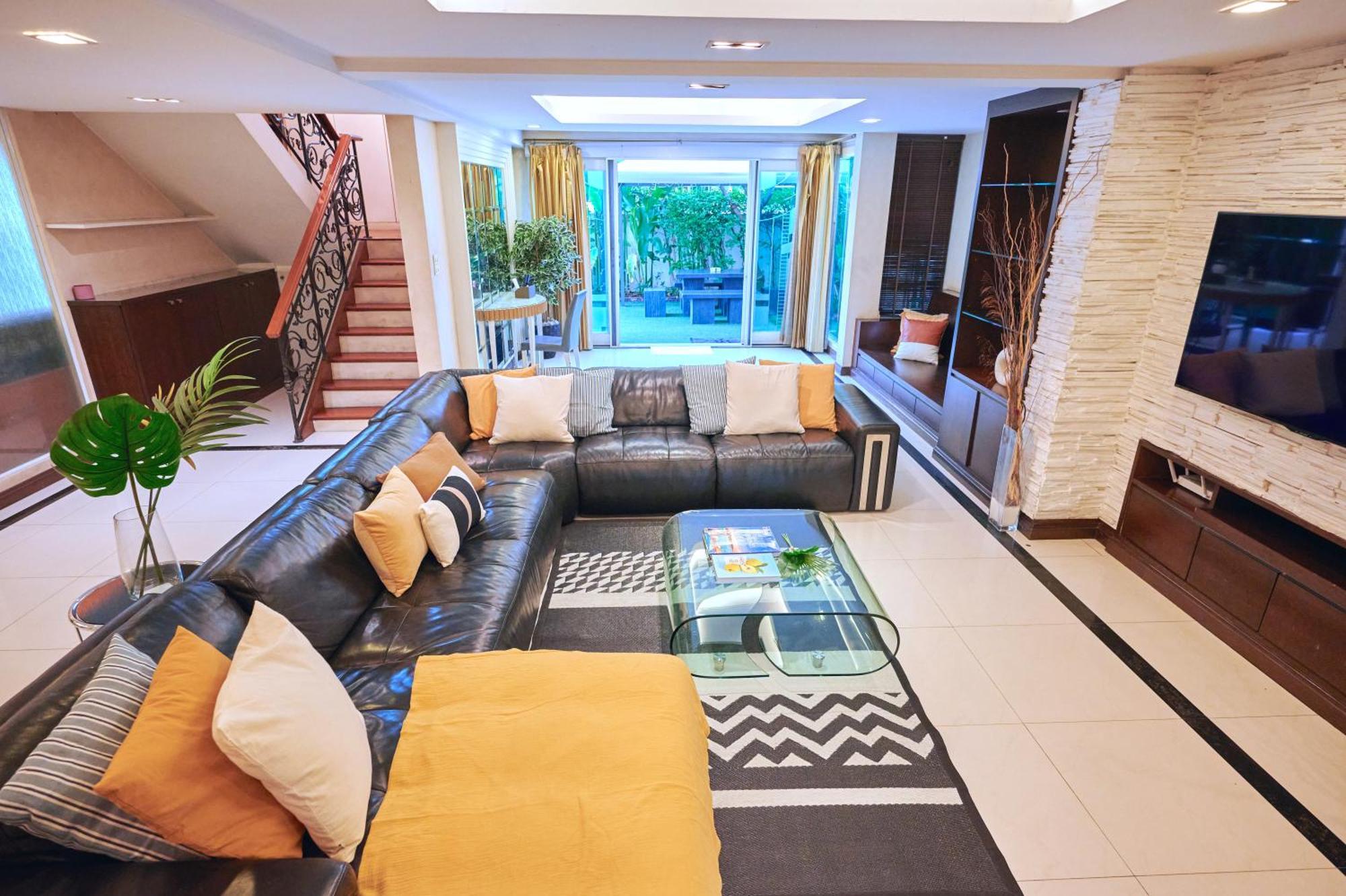 Low-rise House For Groups Near Bts & Emdistrict For Spacious Cozy Holiday home *