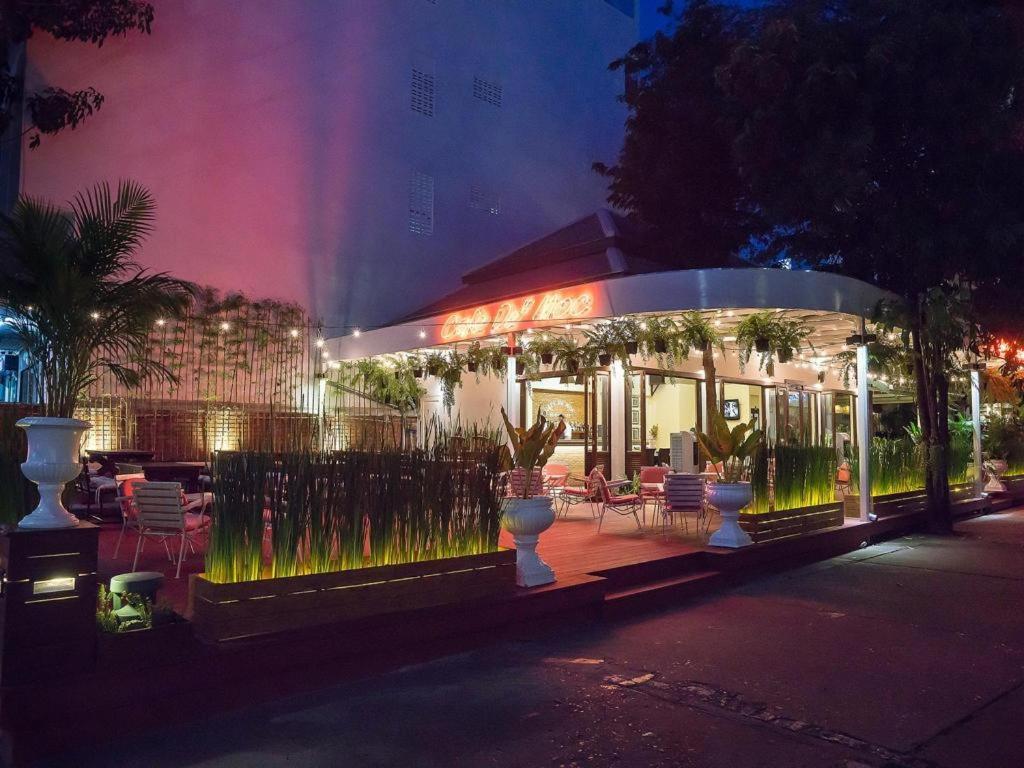 Khách sạn De Moc Bangkok