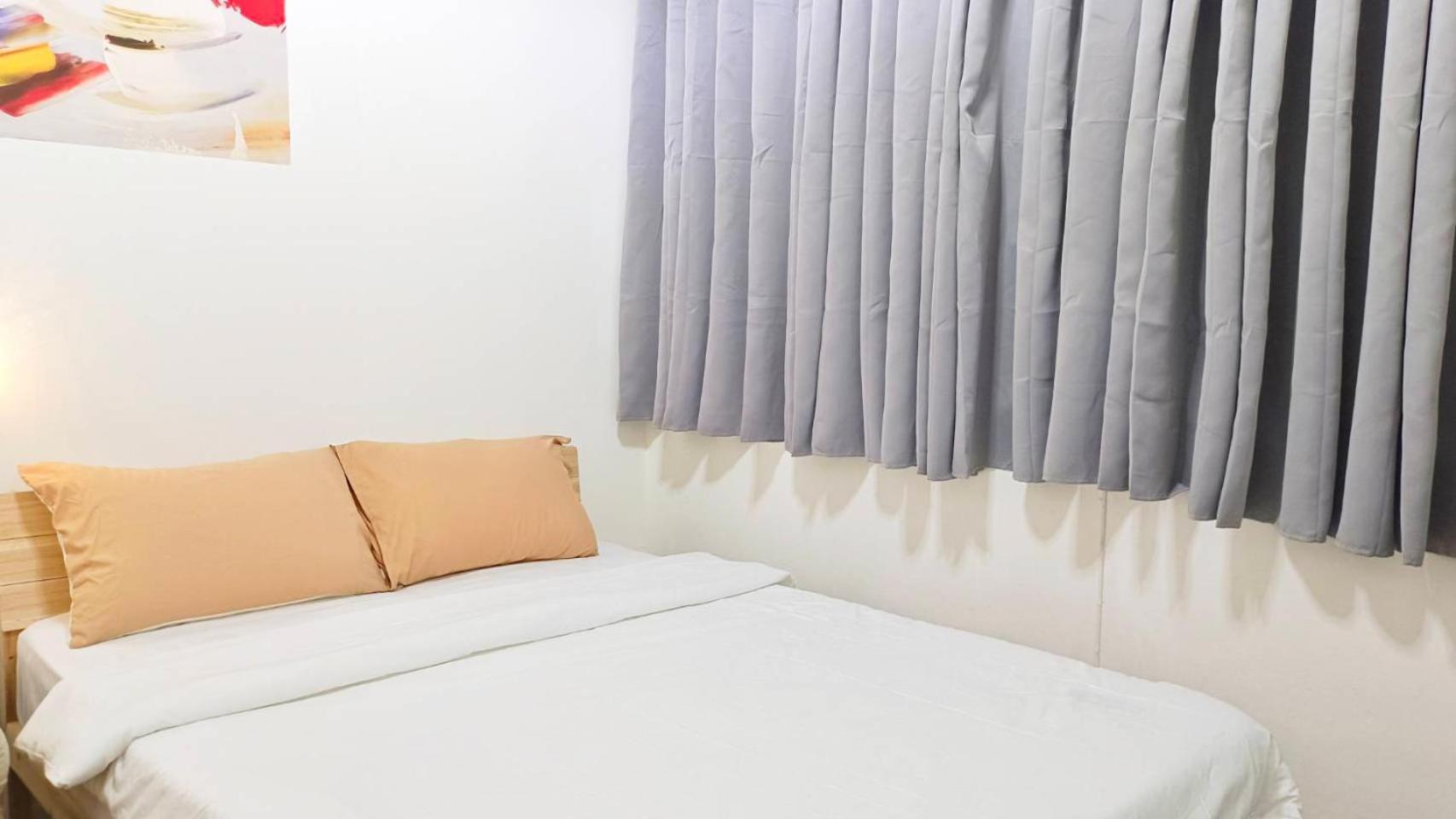 Nhà nghỉ Entire House For 16 People - Walking Distance From Bts Onnut Bangkok