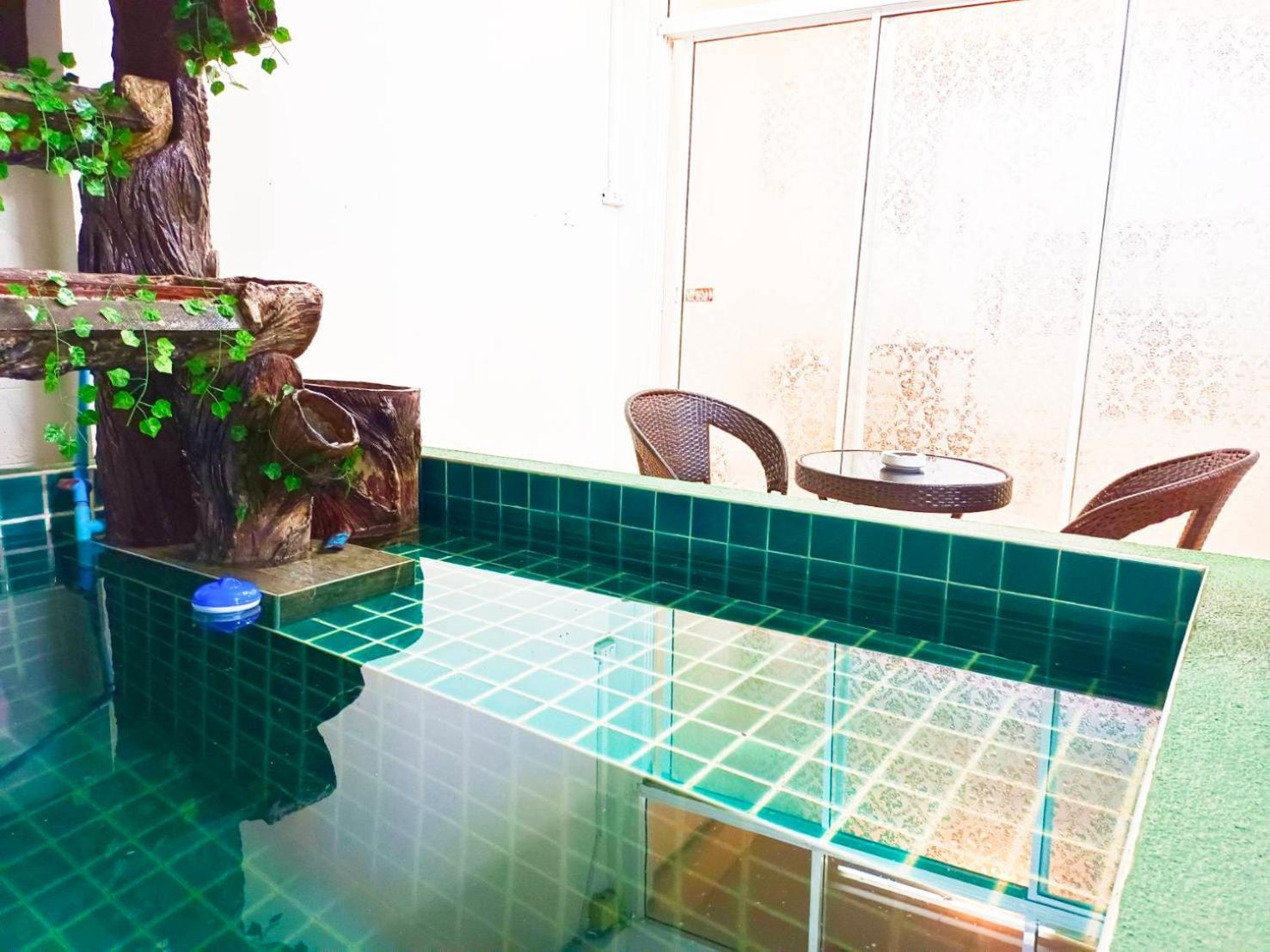 Nhà nghỉ Entire House For 16 People - Walking Distance From Bts Onnut *